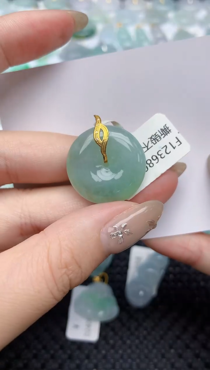 【闪购商品】翡翠颈饰18K金镶嵌331   天然翡翠A货