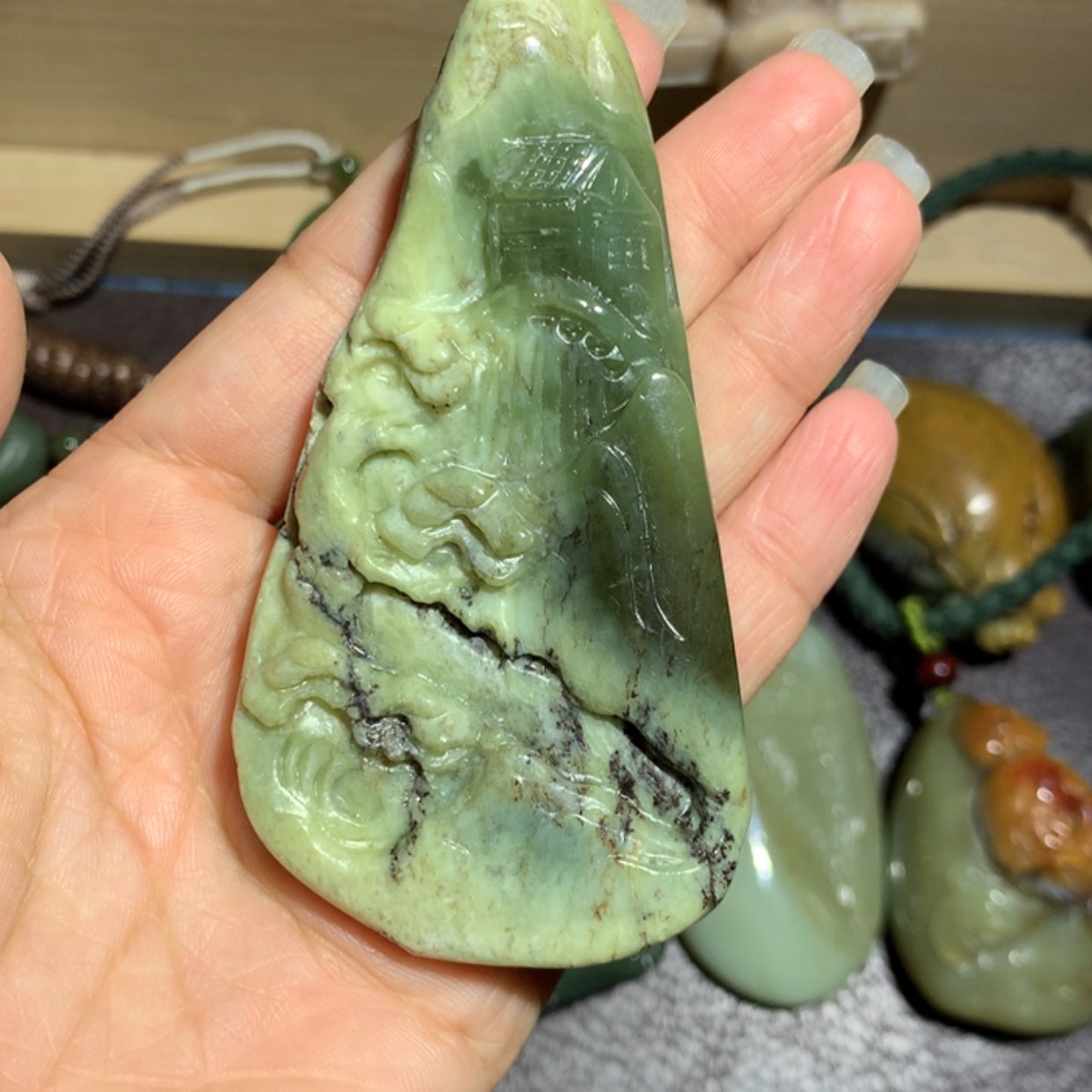 【闪购商品】岫岩河磨玉（透闪石质玉）手镯未镶嵌南**色