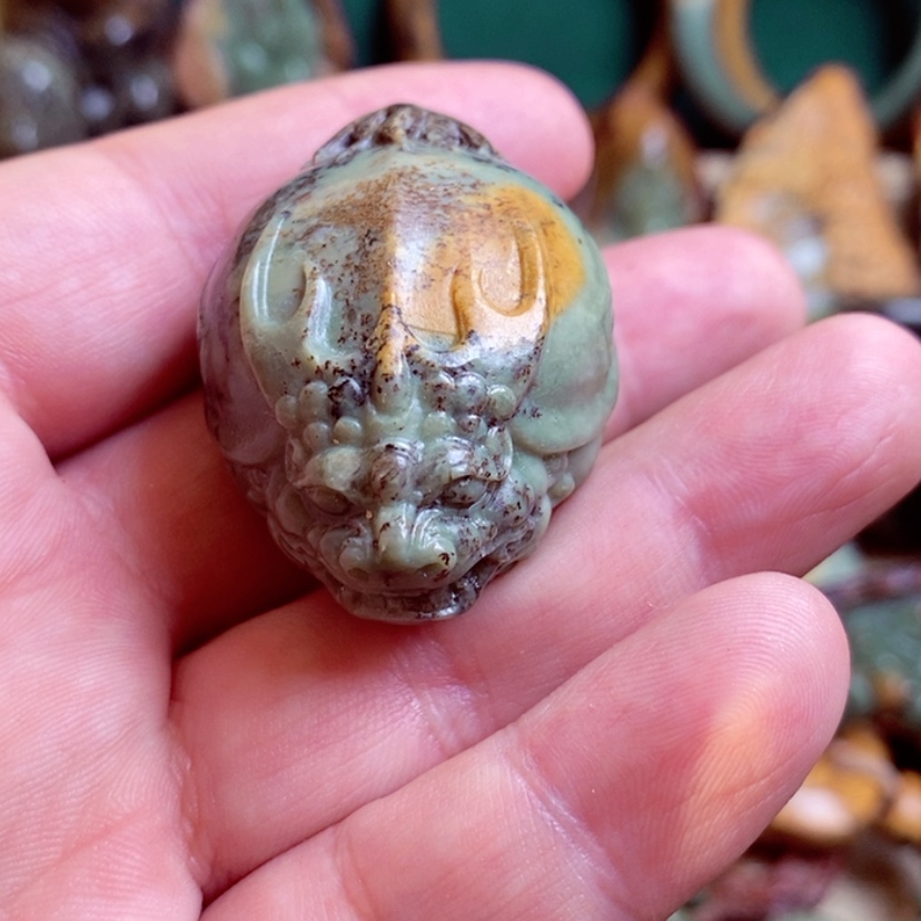 【闪购商品】岫岩河磨玉（透闪石质玉）颈饰未镶嵌?*?