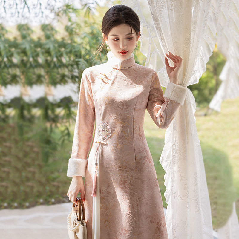 芙蕖影 | 粉色奥戴A摆加绒旗袍2024冬新中式新款倒大袖日常少女装