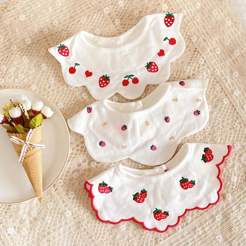 薄款花瓣口水巾婴儿360度旋转新生公主纱布小围嘴宝宝防吐奶