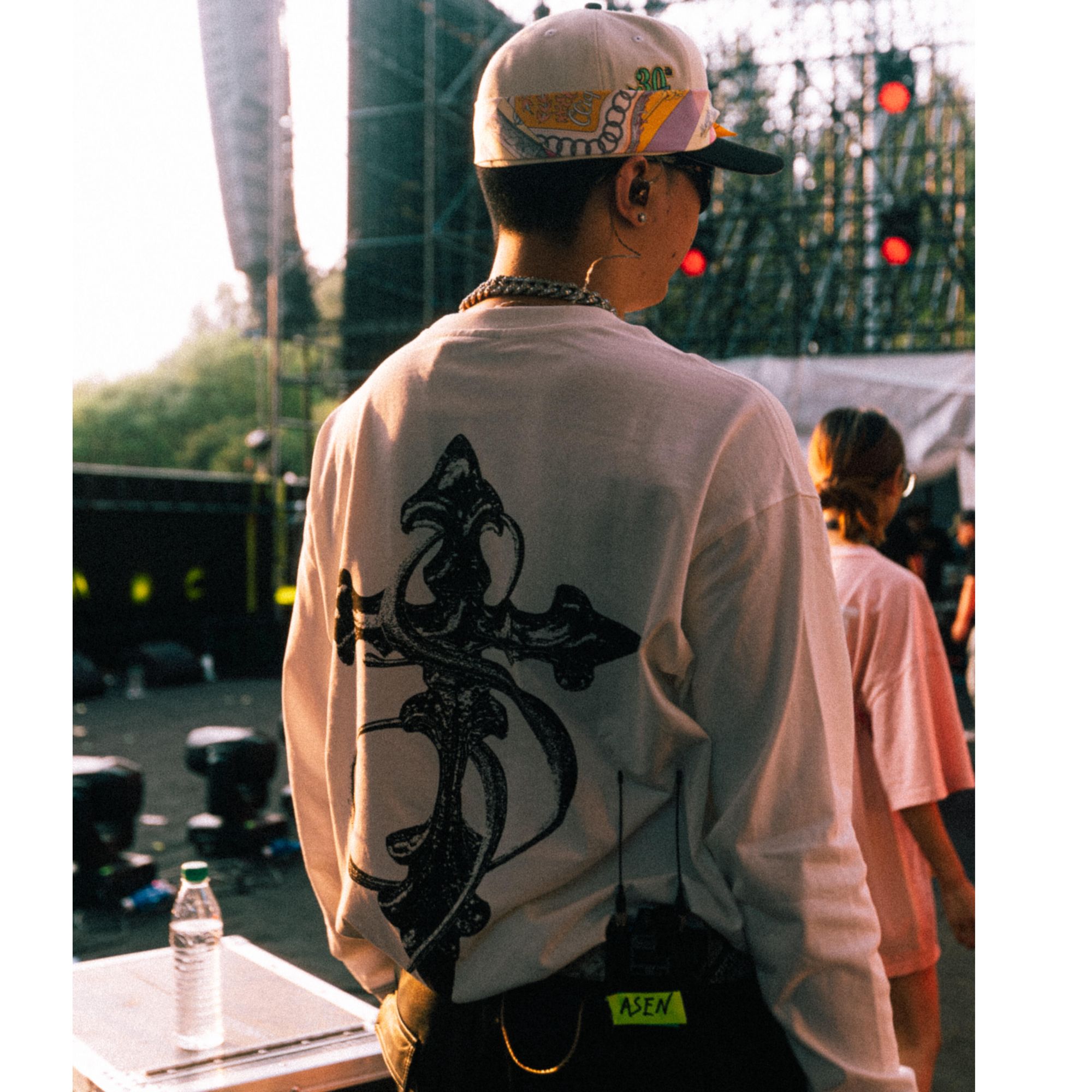 STK SmallTownKid 黑白十字架长袖T恤 打底内搭 美式复古休闲街头