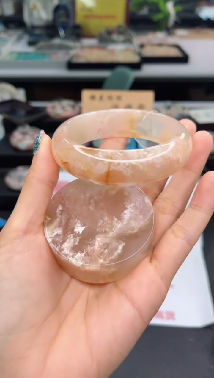 【闪购商品】石英质玉手镯未镶嵌57圈口（赠品镯心）3412060