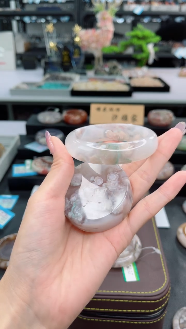 【闪购商品】石英质玉手镯未镶嵌57圈口（赠品镯心）626309