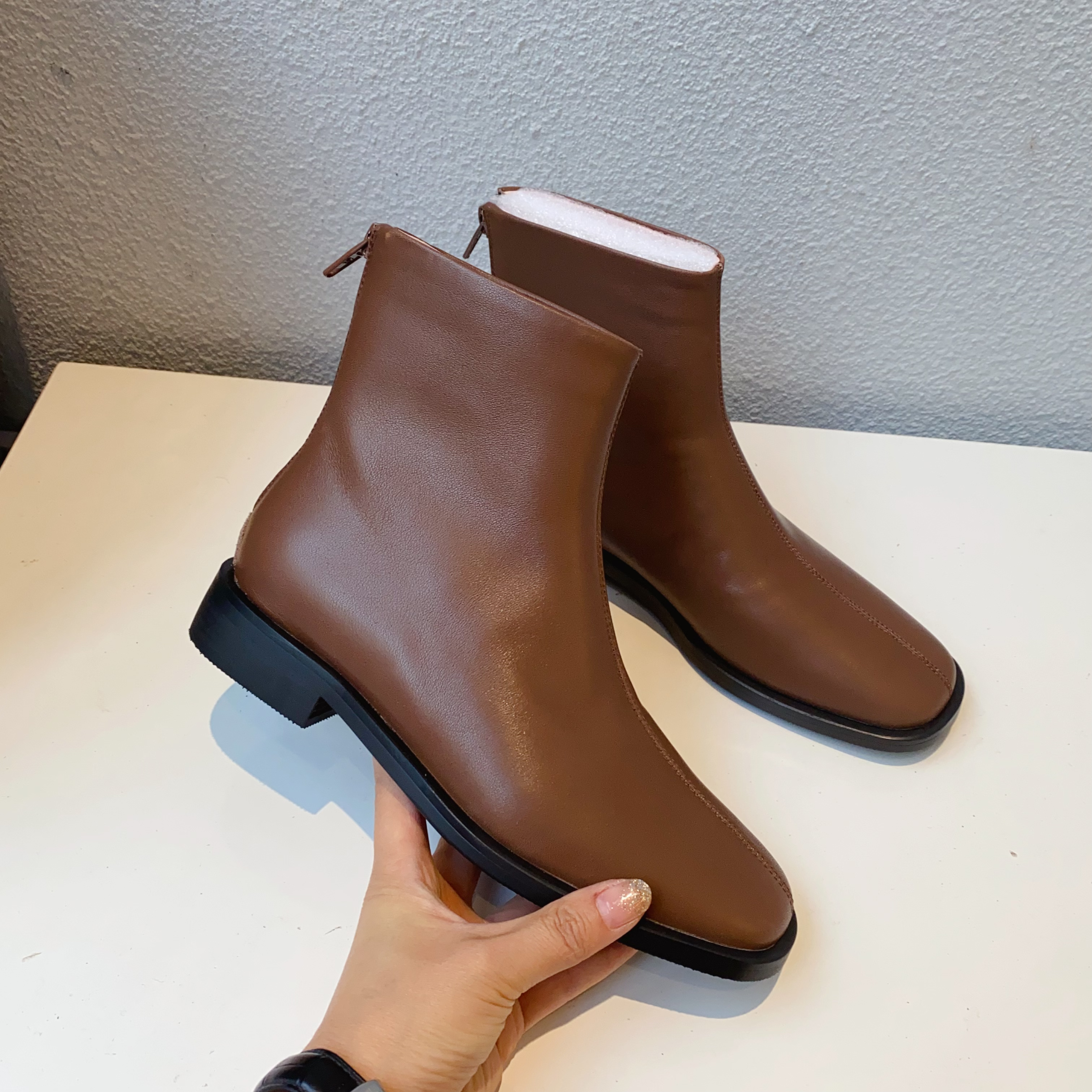 小牛皮 内里薄绒 短靴