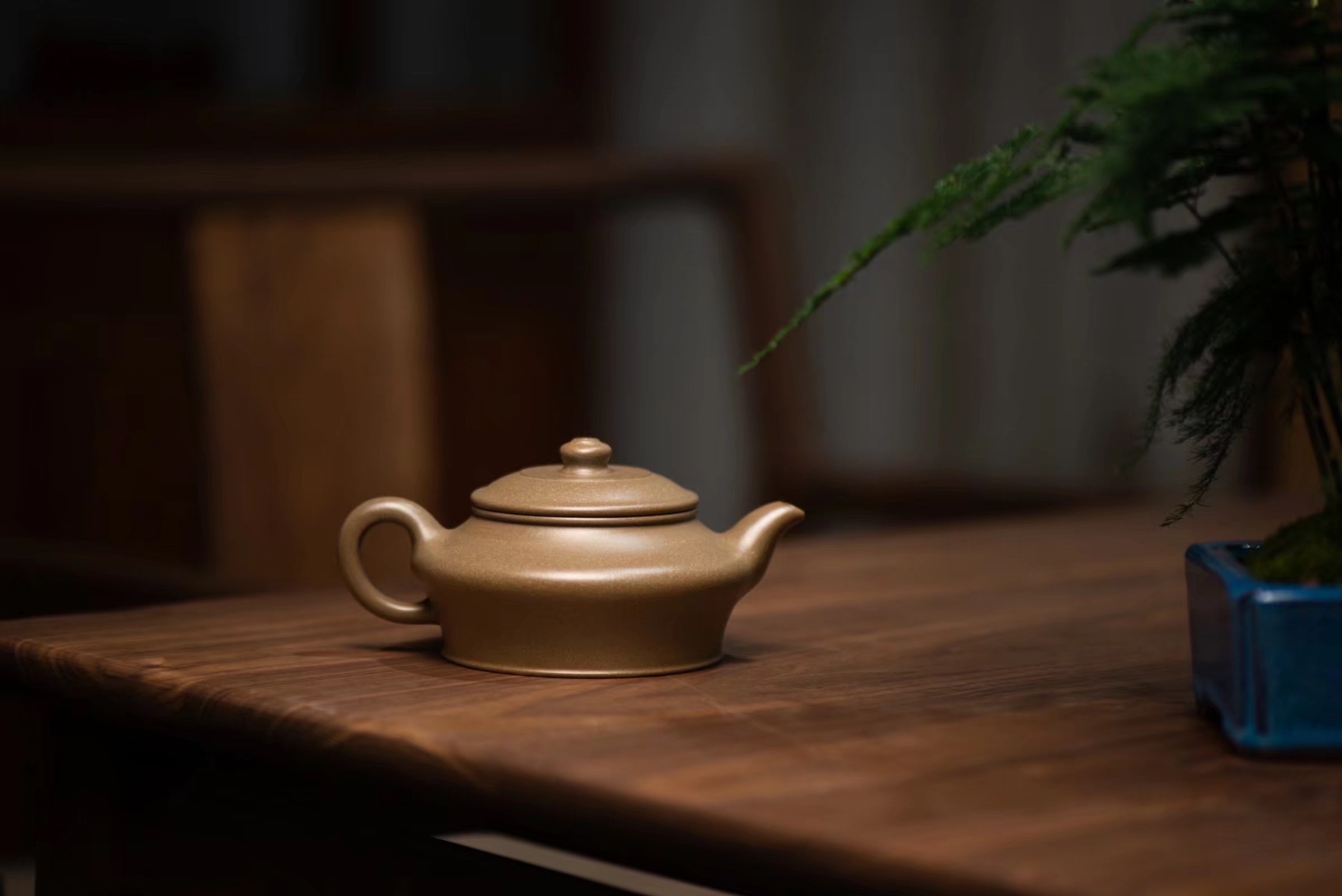 陈燕壶艺【虚扁壶】原矿青段 230cc