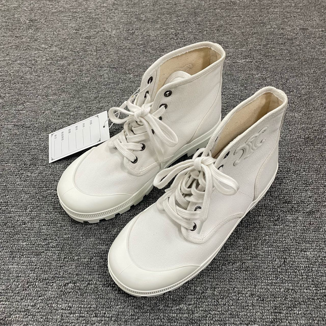 99新 Celine/思琳  皮革舒适短靴 38码/4062