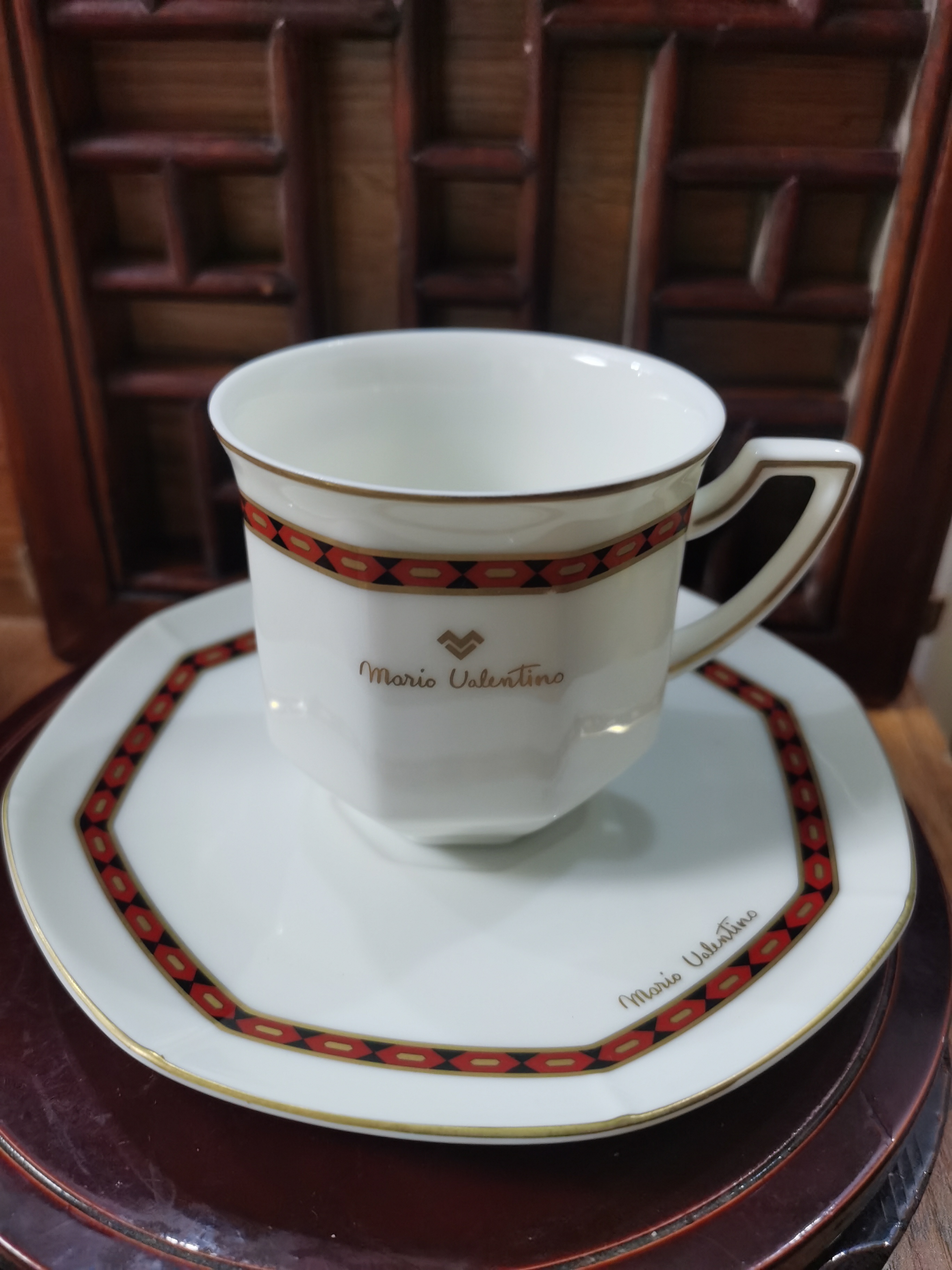 华伦白底红边高端骨瓷咖啡杯