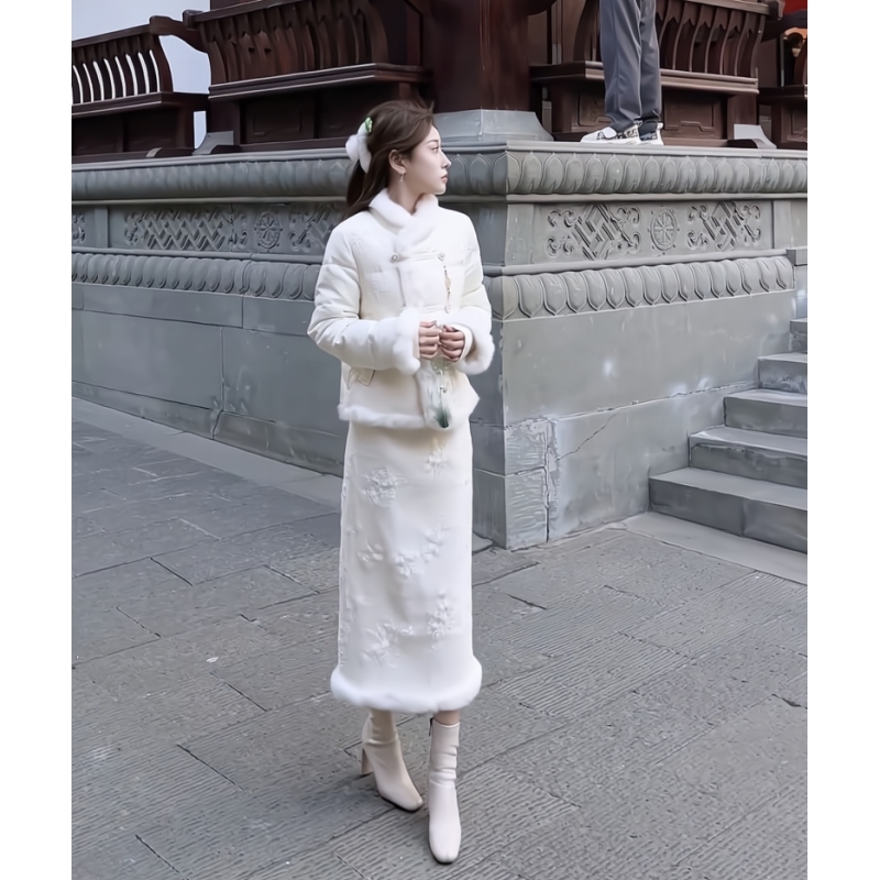 白雪歌雅致江南冬季毛毛拼接新中式绣花棉服短外套+半身裙套装女