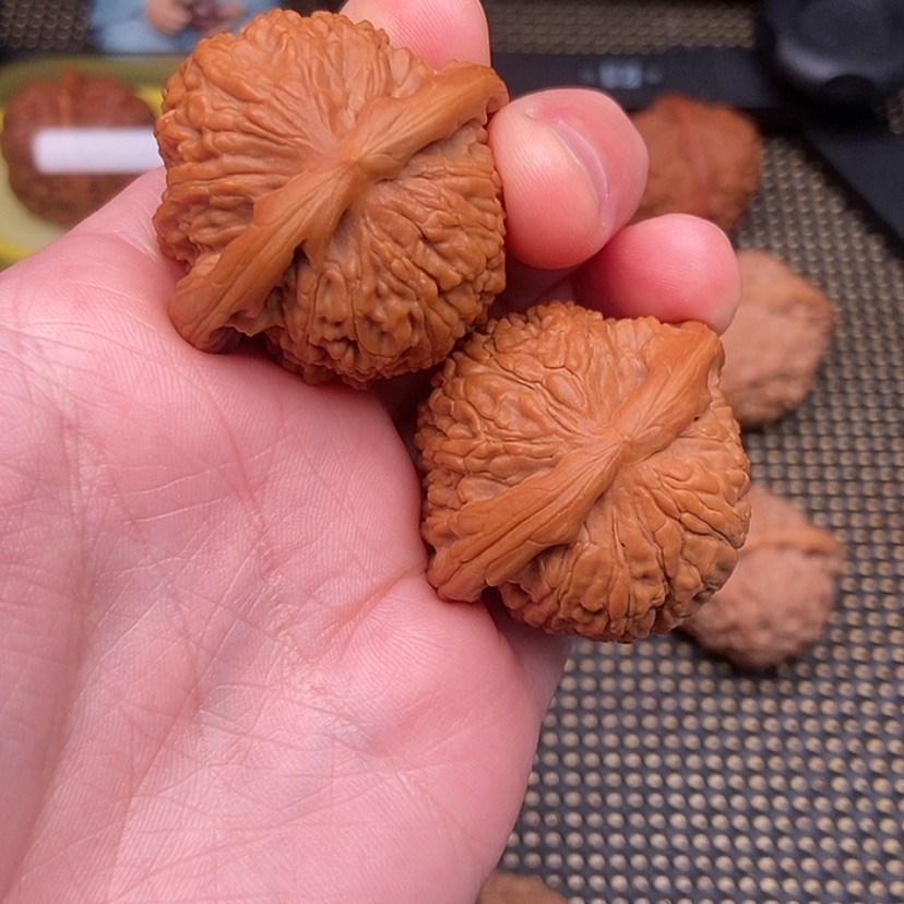 【闪购商品】滴血莲花菩提吊坠阿*古