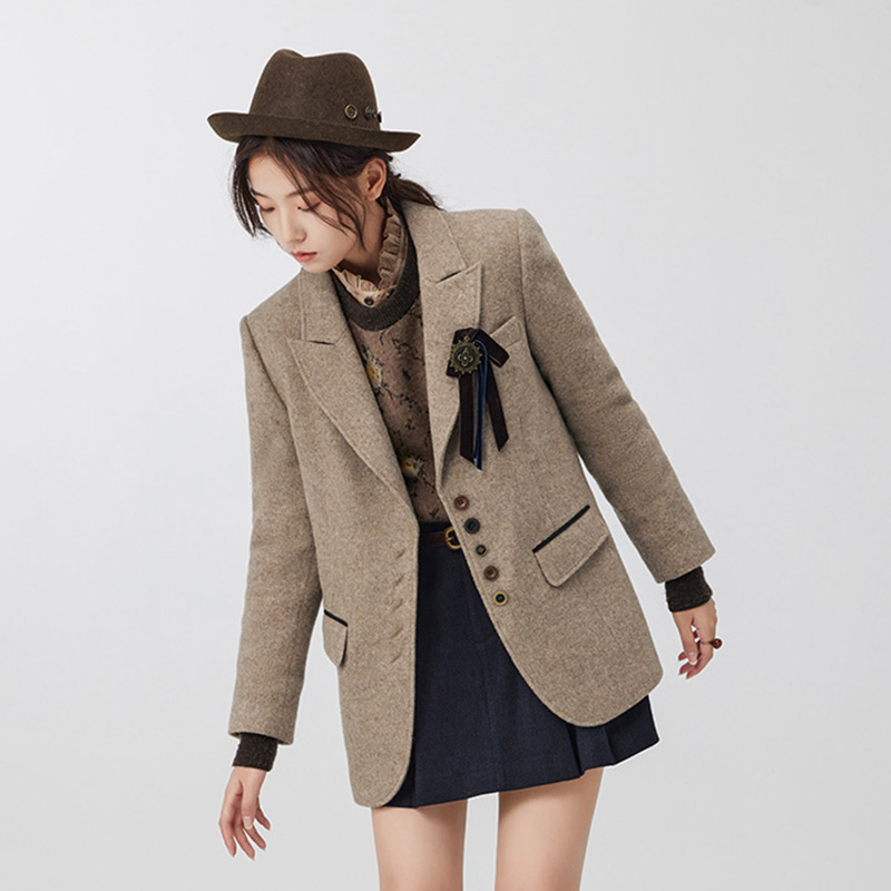 D-HARRY/迪哈利冬新款复古卡其色气质西装外套DH234A96751D