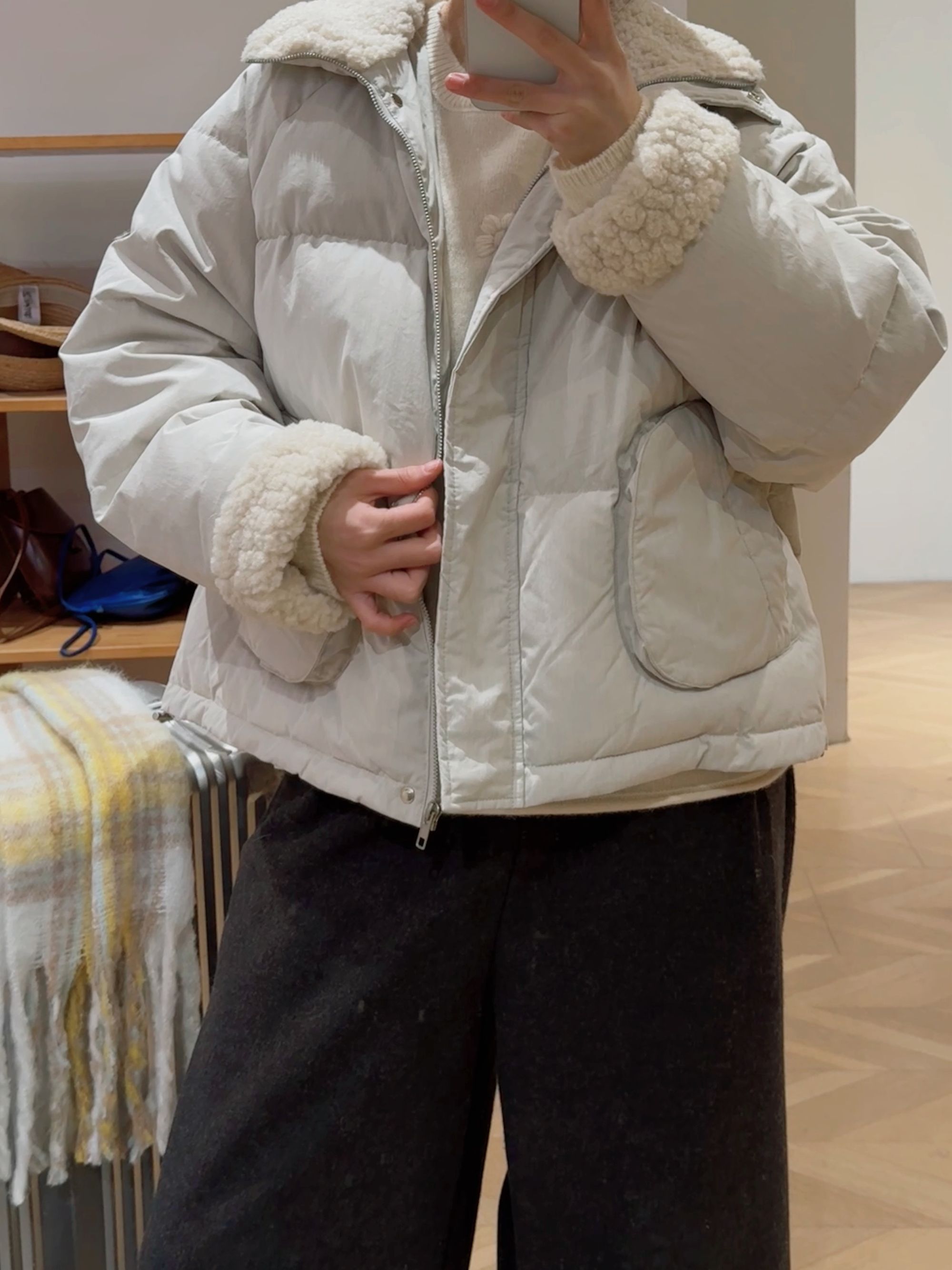 【杭州S姐精品女装】羊羔毛拼接羽绒服女短款休闲百搭时尚外套23159