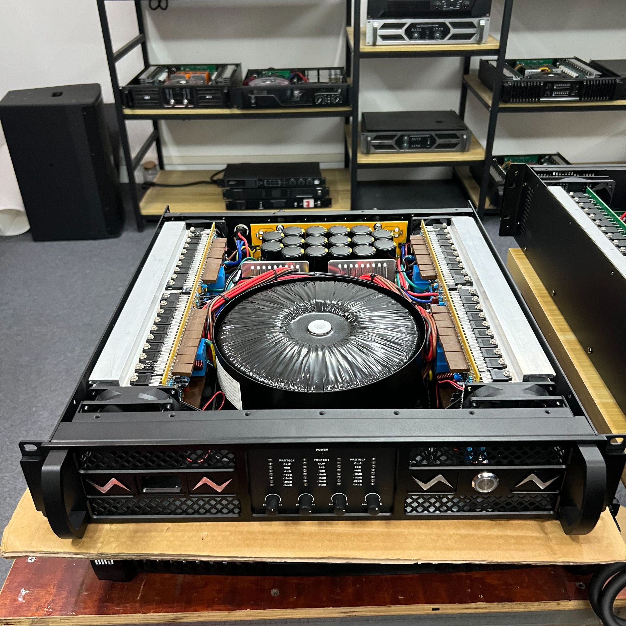 BRJBRJ大功率专业4通道功放舞台家庭TKV演出包房专业