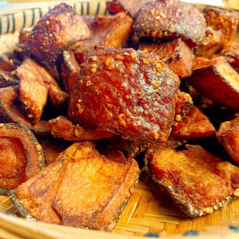 曲靖十大美食之黑皮子宣威火腿猪皮制作(500g  1000克装）