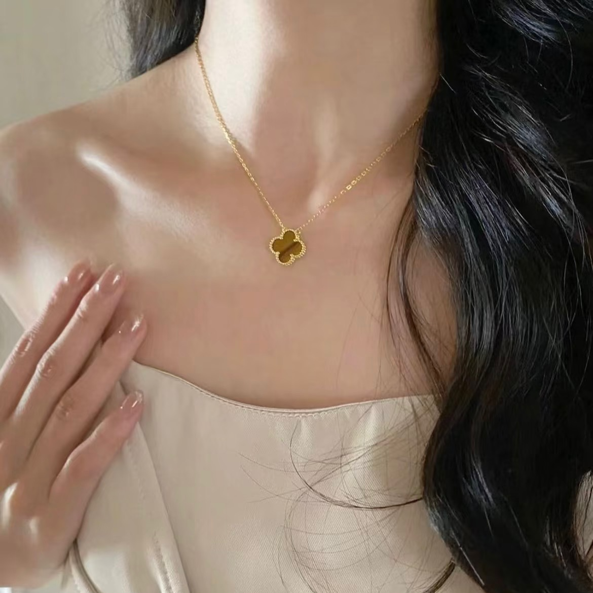 1761项链750黄金18K玫瑰金镶钻毛衣锁骨链