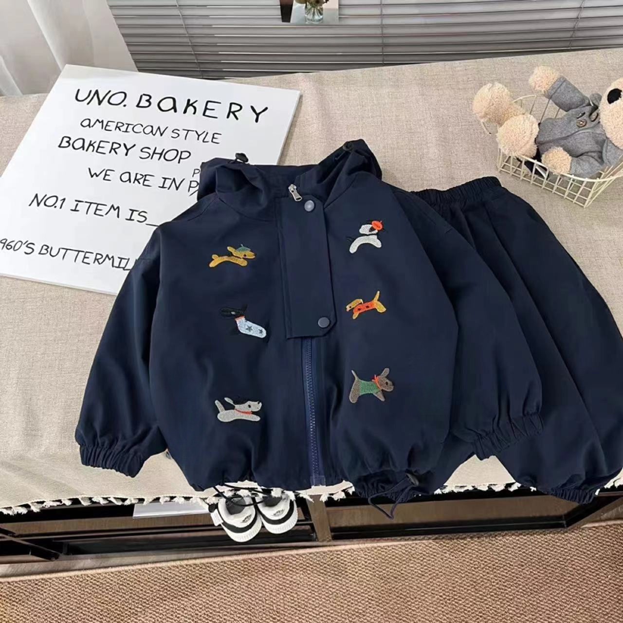 【两件套】儿童冲锋衣套装新款秋季男女童工装休闲连帽外套夹克