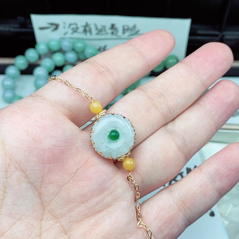 【闪购商品】翡翠手链未镶嵌胡****柳