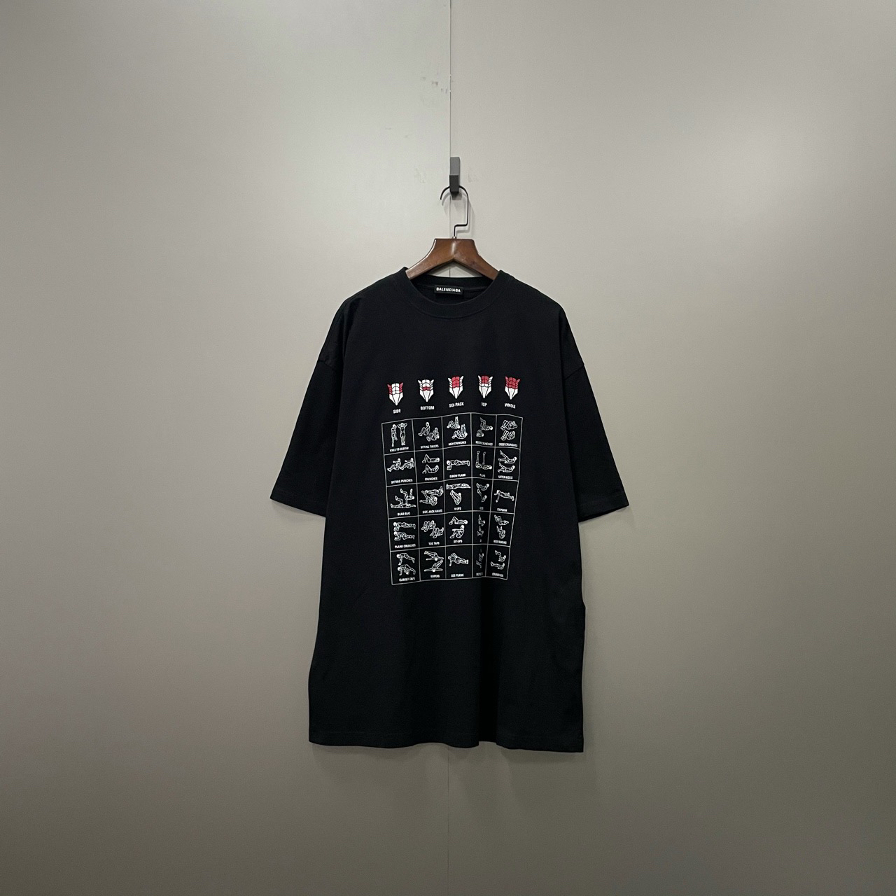 Balenciaga 巴黎世家 黑色印花短袖 S码/98新/公价4200/无配件 b