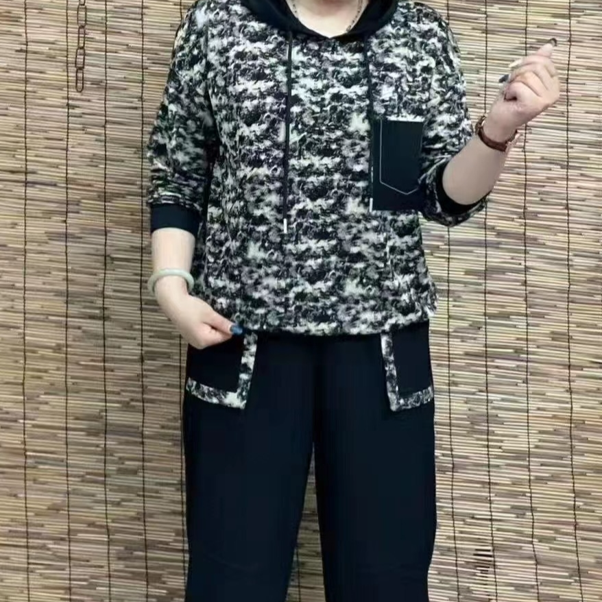 2024新款休闲套装气质连帽印花洋气时尚百搭夏季短袖运动显瘦上衣