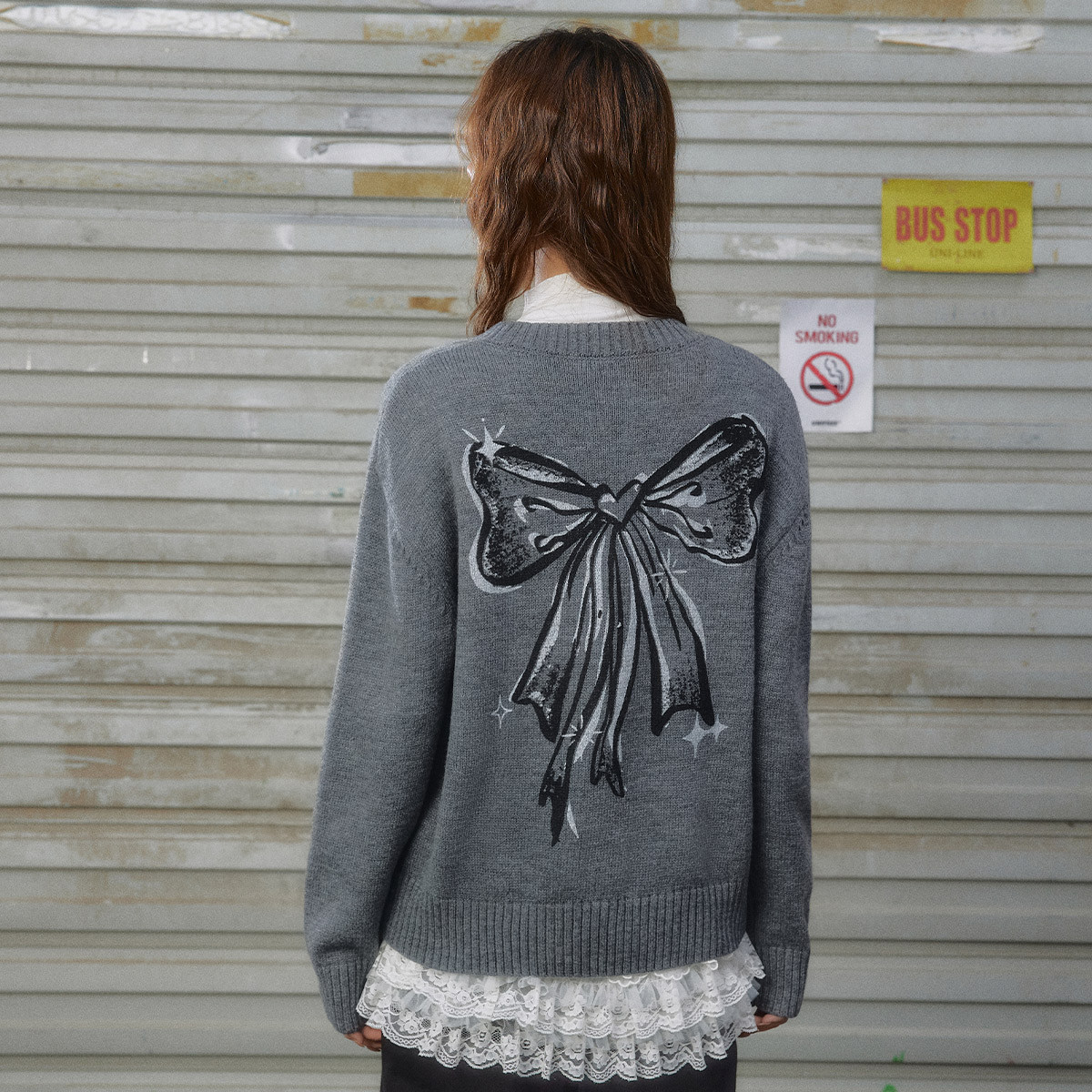 灰色针织衫女蝴蝶结印花北极绒简约百搭洋气复古开衫上衣