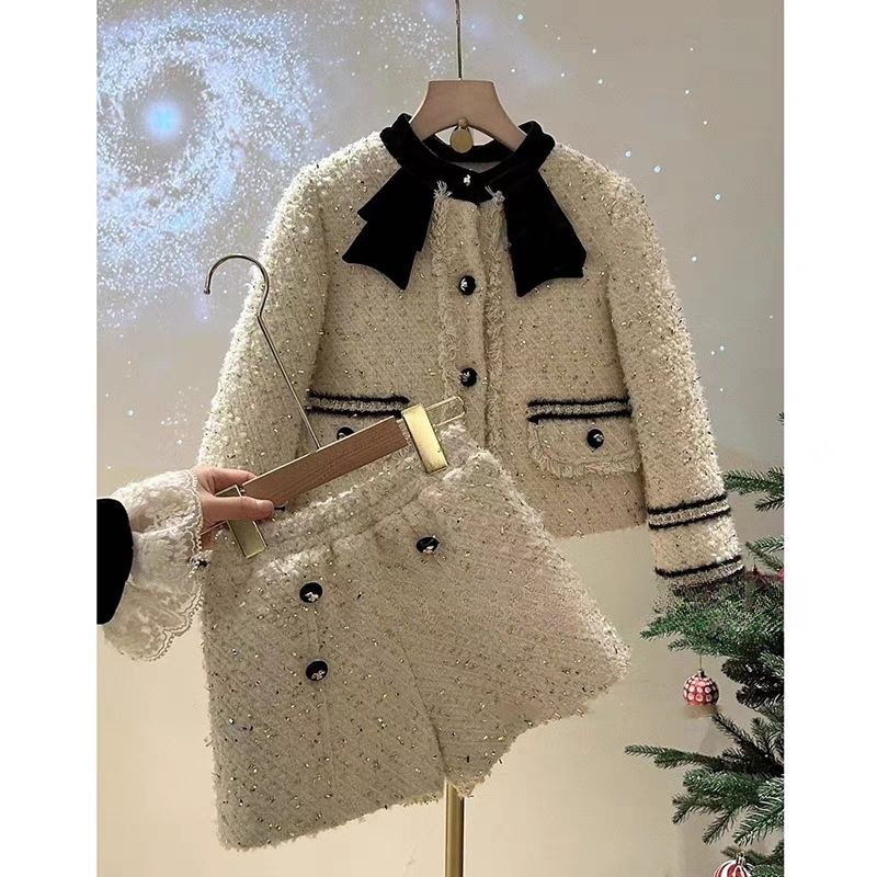 童装冬季洋气小香风赫本女童套装小童炸街外套半身裙