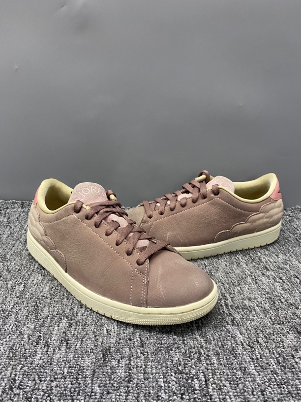 42.5码 耐克 aj1 牛津粉 低帮 复古篮球鞋