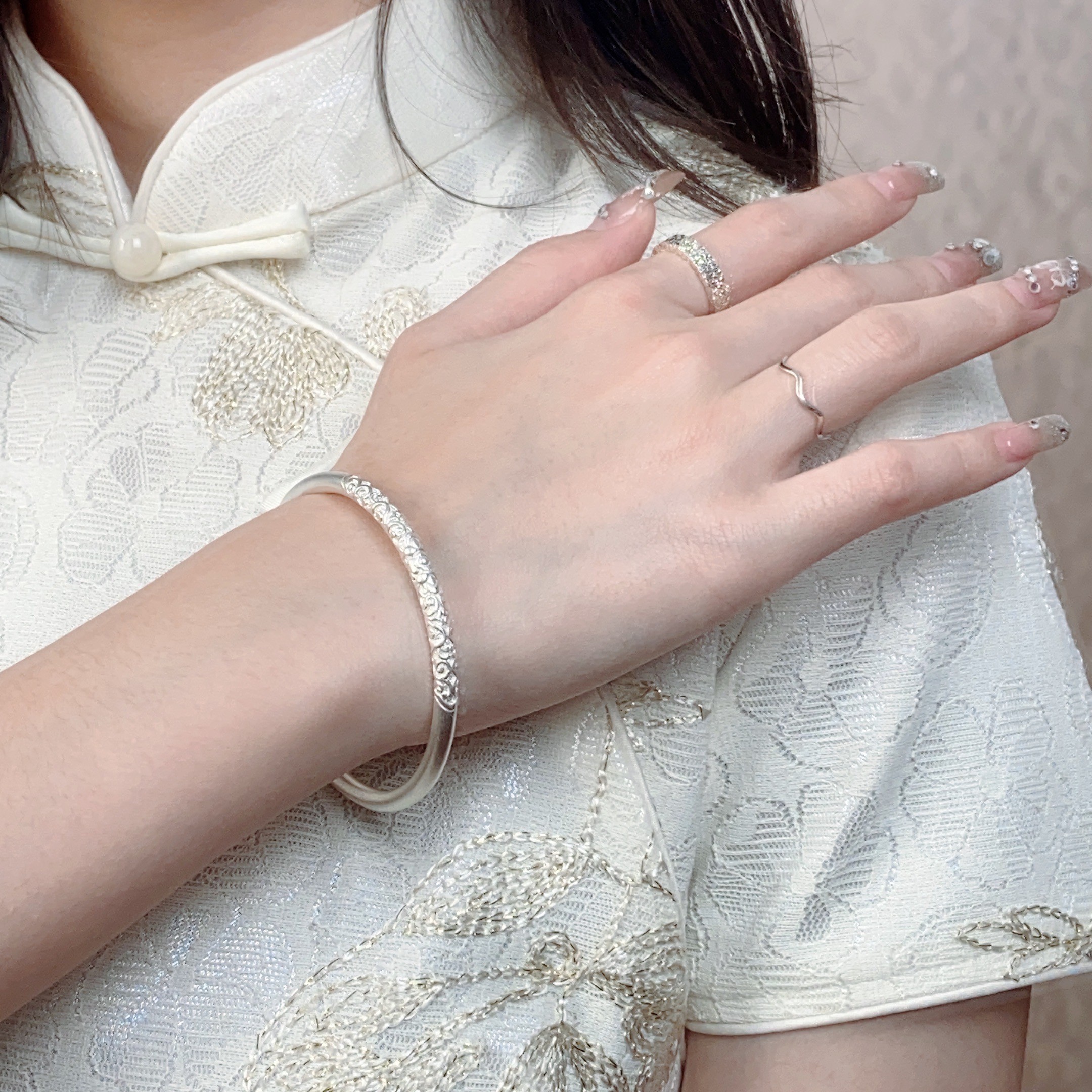 足银手镯 云南雪花银卷草纹古法实心磨砂传承素款百搭时尚简约···