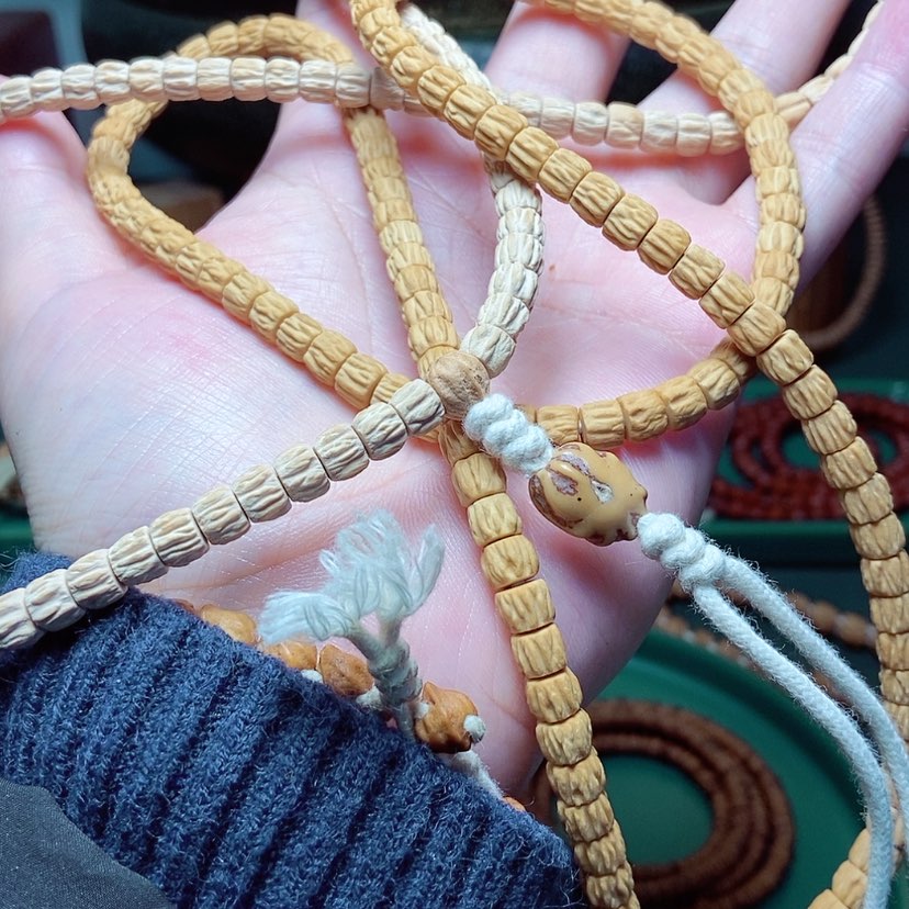 【闪购商品】柏香籽/百香籽吊坠199.9