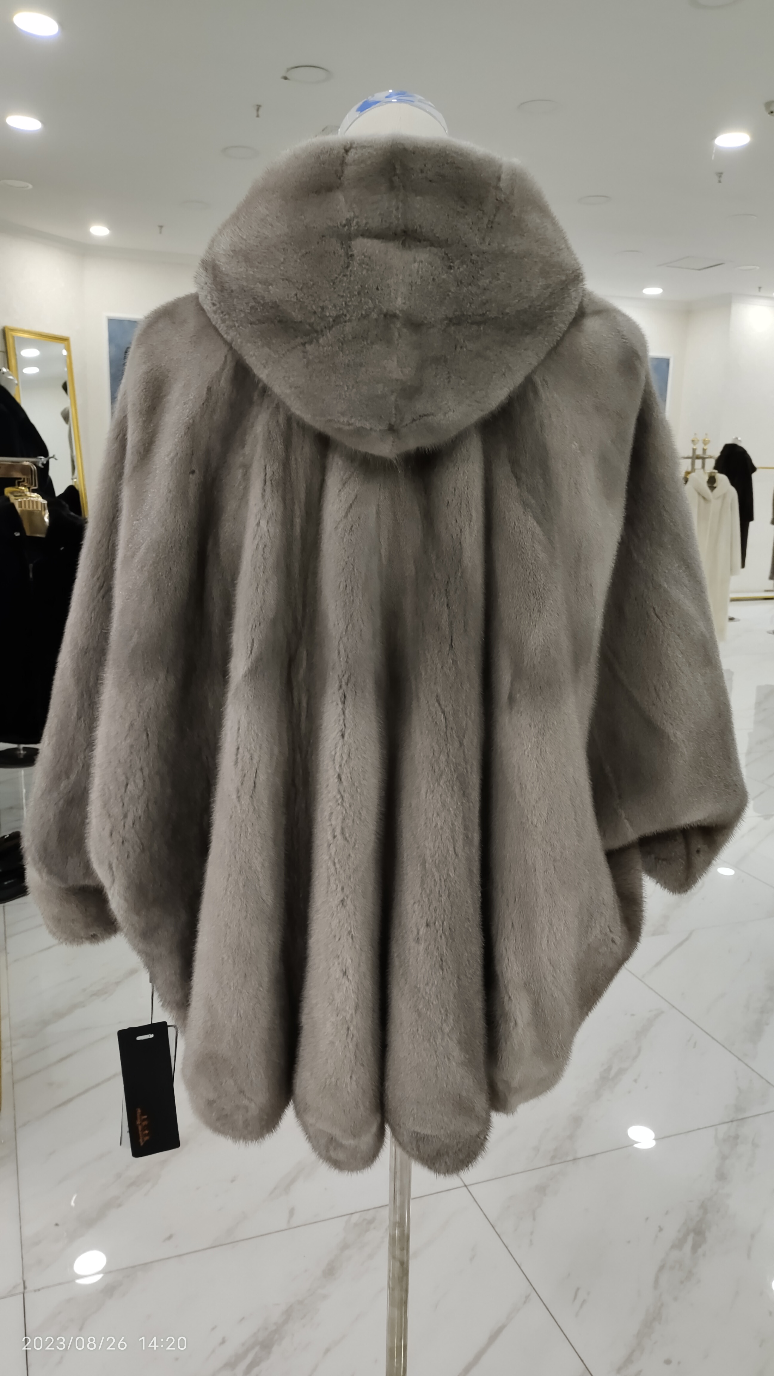 2023新款冬季女士保暖外套