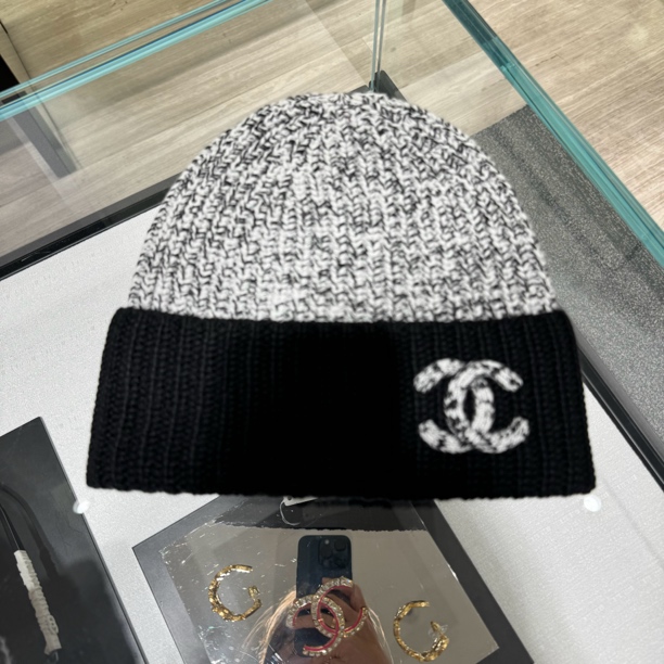 未使用 Chanel/香奈儿 百搭灰色黑色双C针织冷帽 帽子