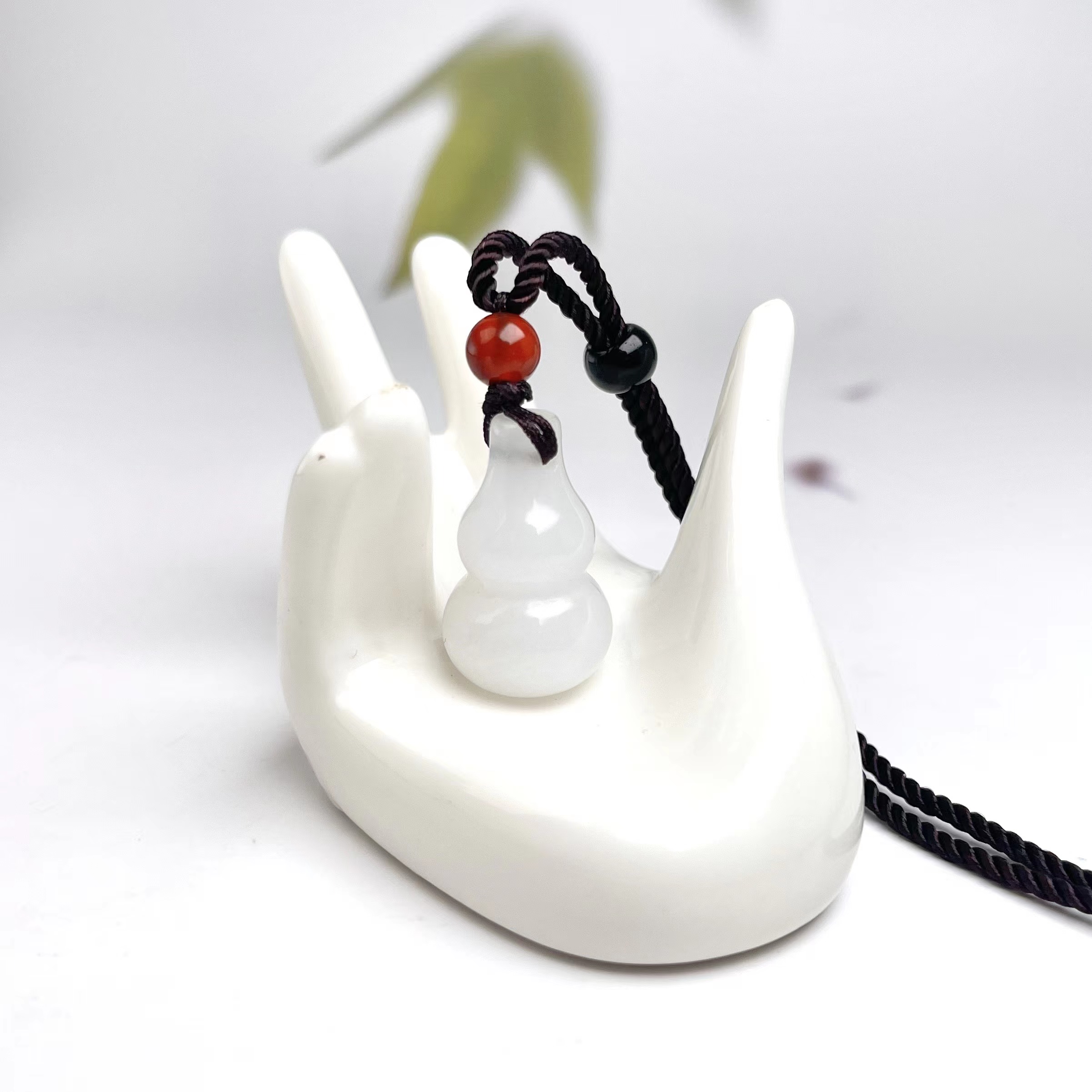 玉美人菲菲~45898金丝玉葫芦约24*15mm吊坠