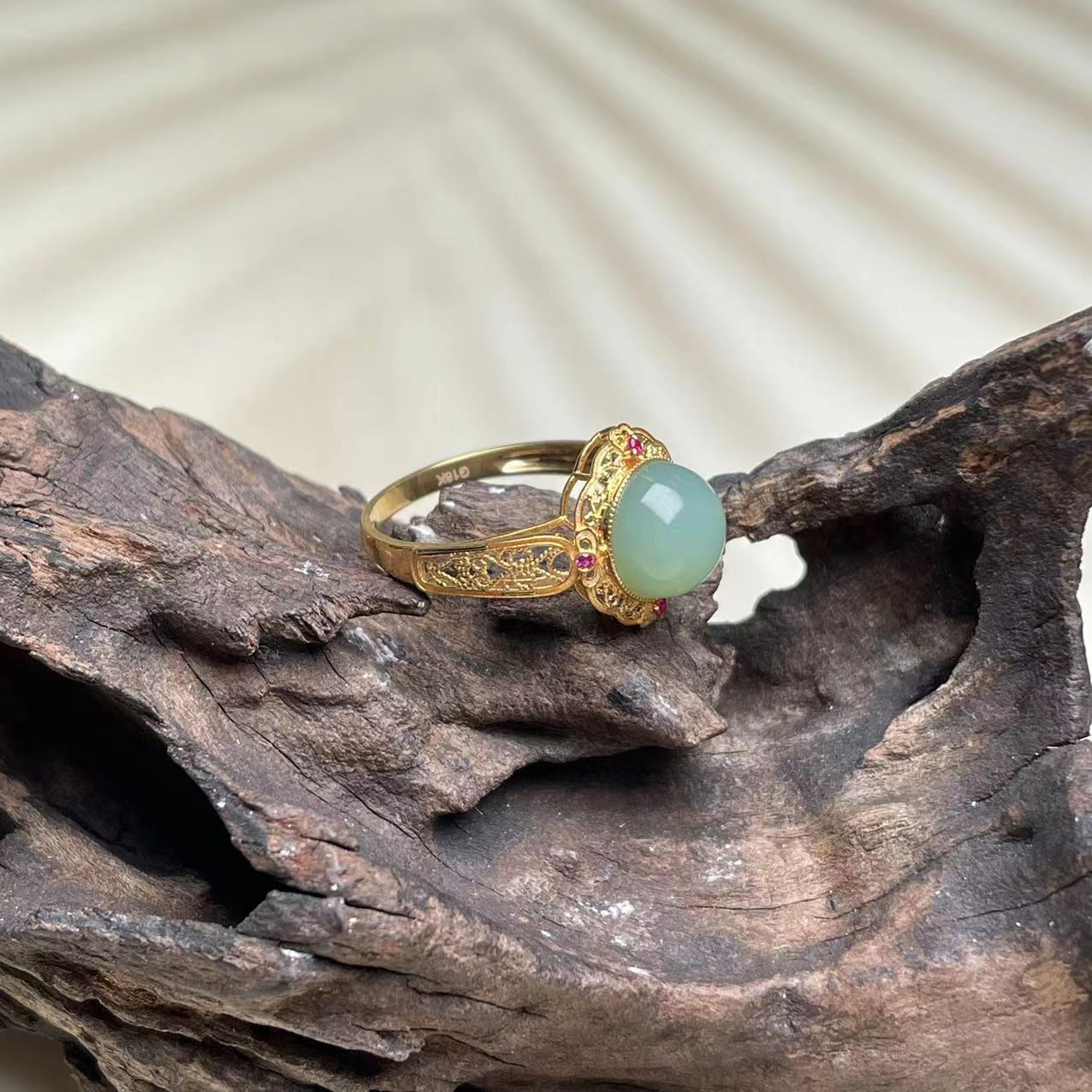 菲菲珠宝好*18K碧玉圆牌戒指