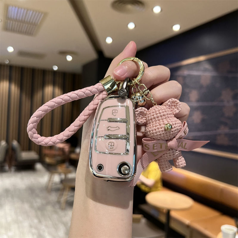 适用奥迪车钥匙套q3 q2l A3 A4l A6l A7 A8 Q5 Q7壳扣包卡 通女士