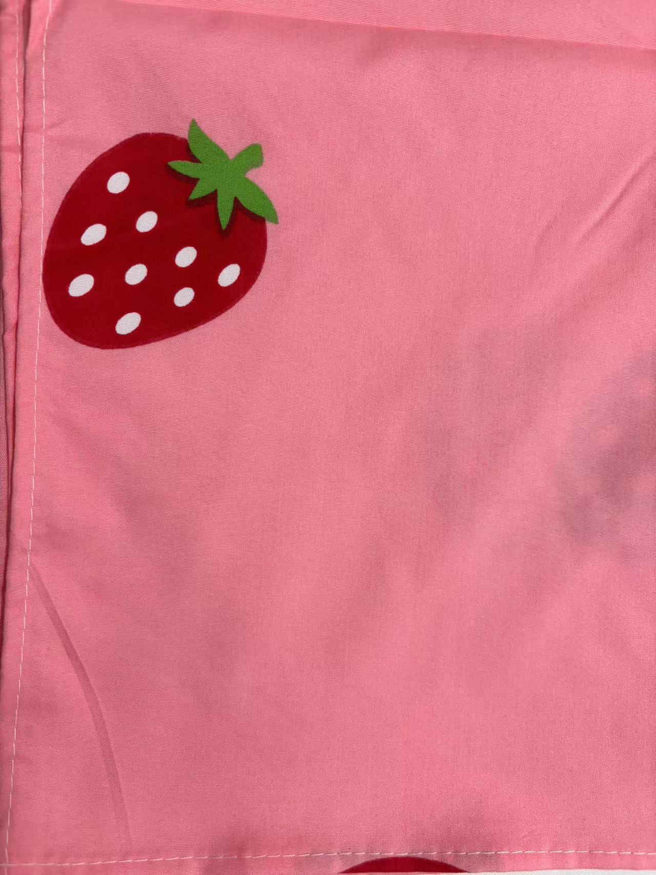 爱心草莓 瑕疵布头 不是纯棉，介意勿拍，90*220cm（±5厘米）