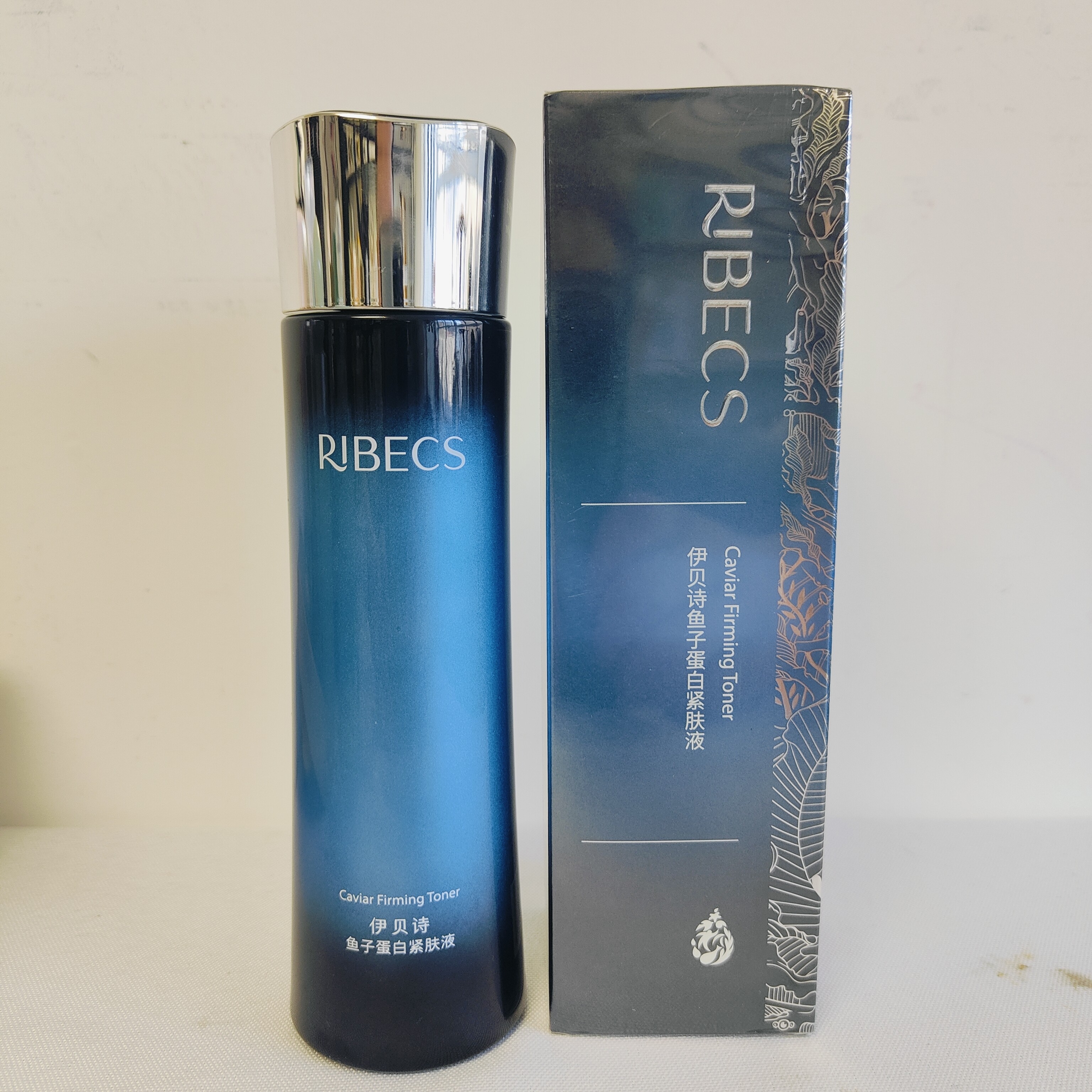伊贝诗鱼子蛋白紧肤液补水保湿水