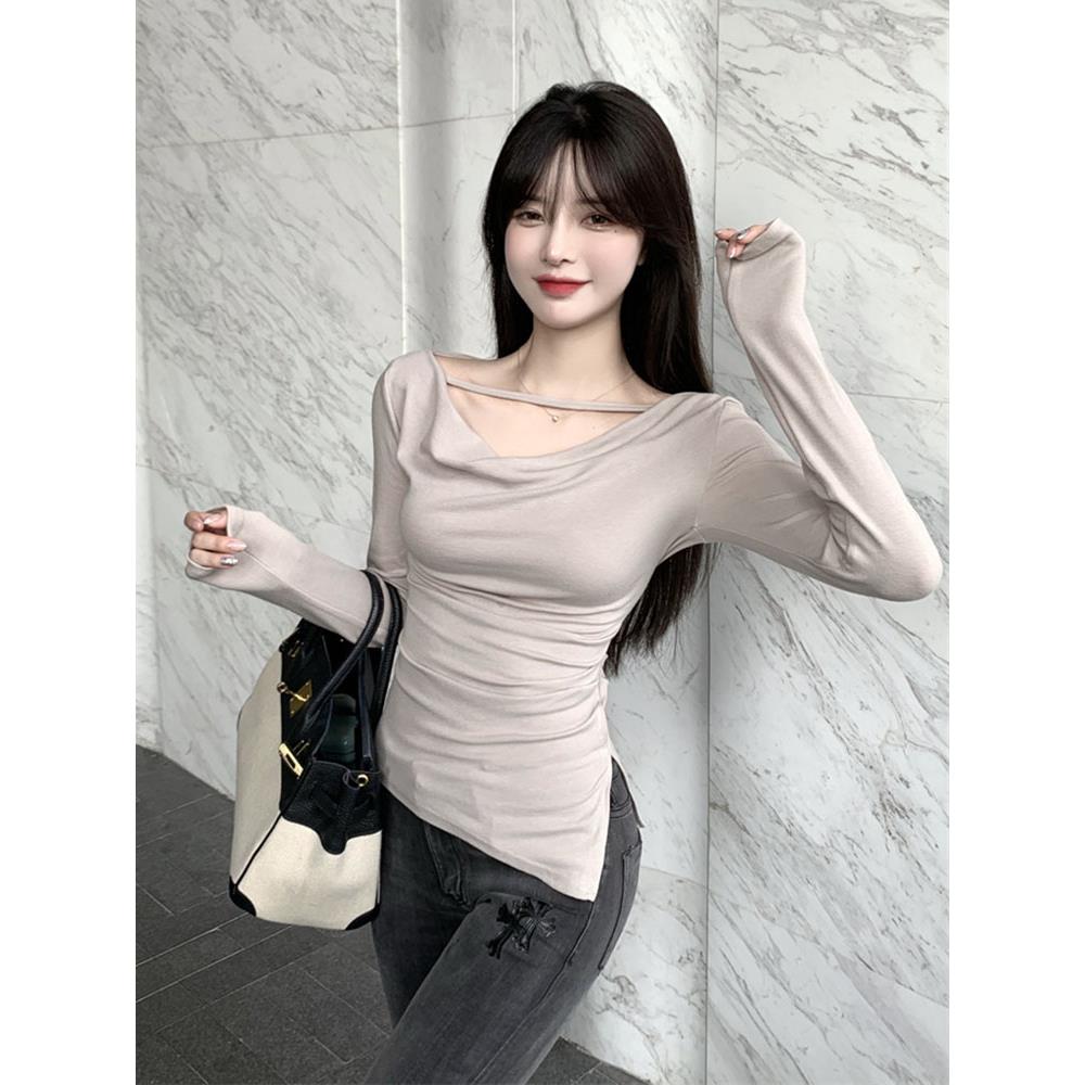 甜气质露肩内搭女秋季不规则内搭修身显瘦打底衫纯欲长袖上衣