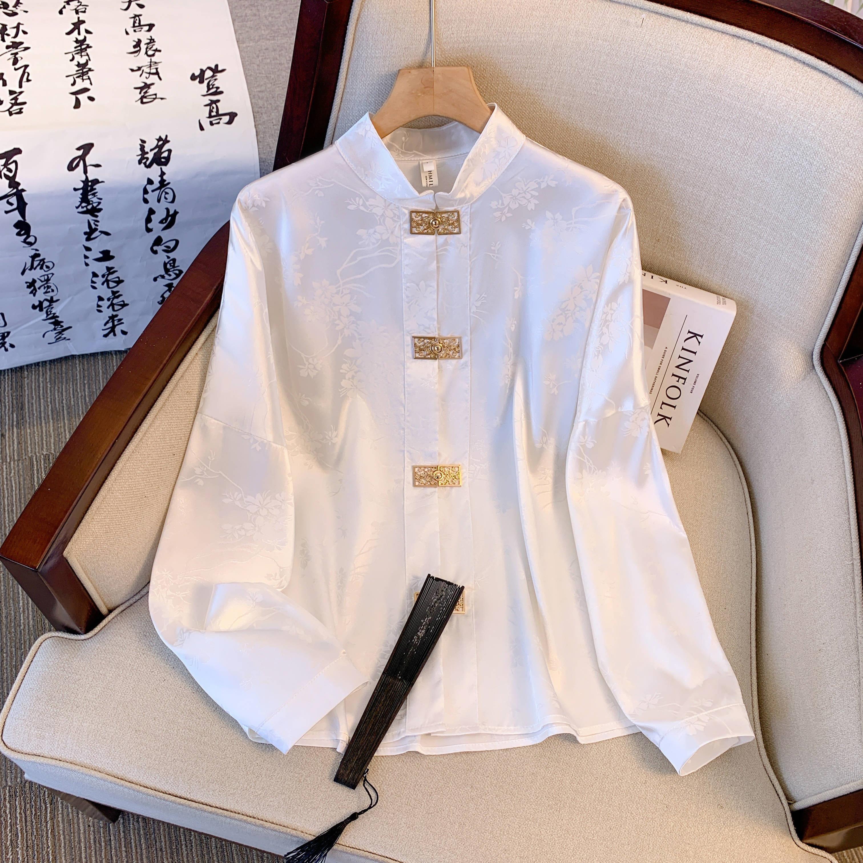 搭配马面裙的新中式汉服衬衫女秋冬加绒提花立领盘扣长袖国风衬衫