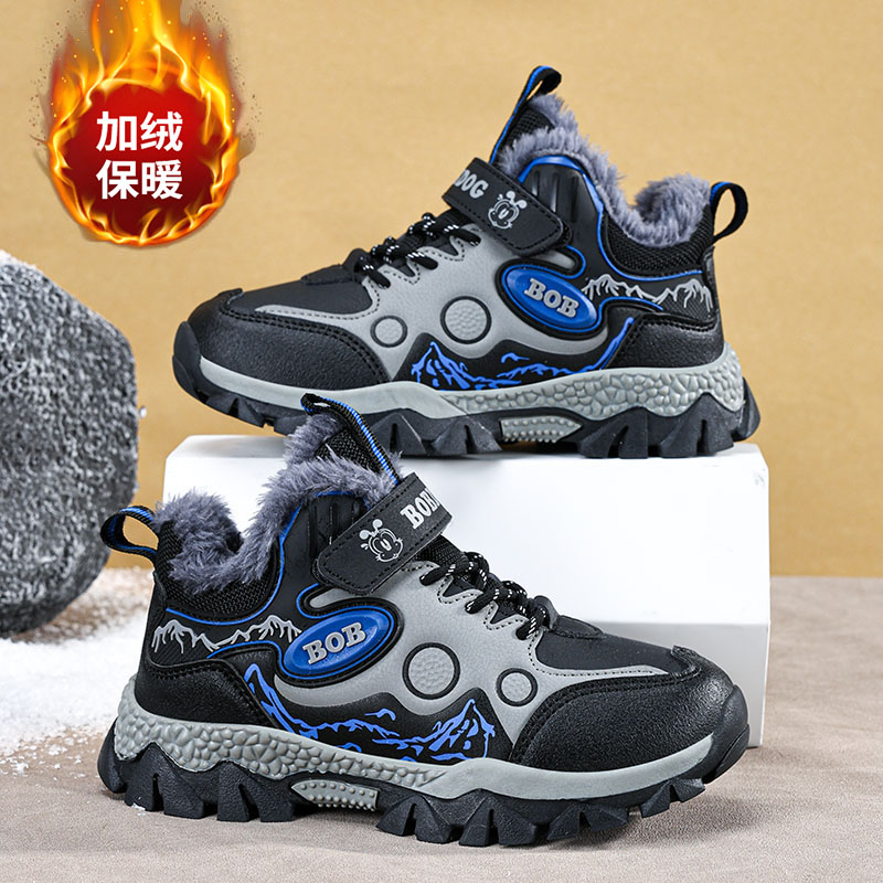 巴布豆童鞋男童鞋子2025冬季款皮面保暖加绒儿童大棉小学生运动鞋