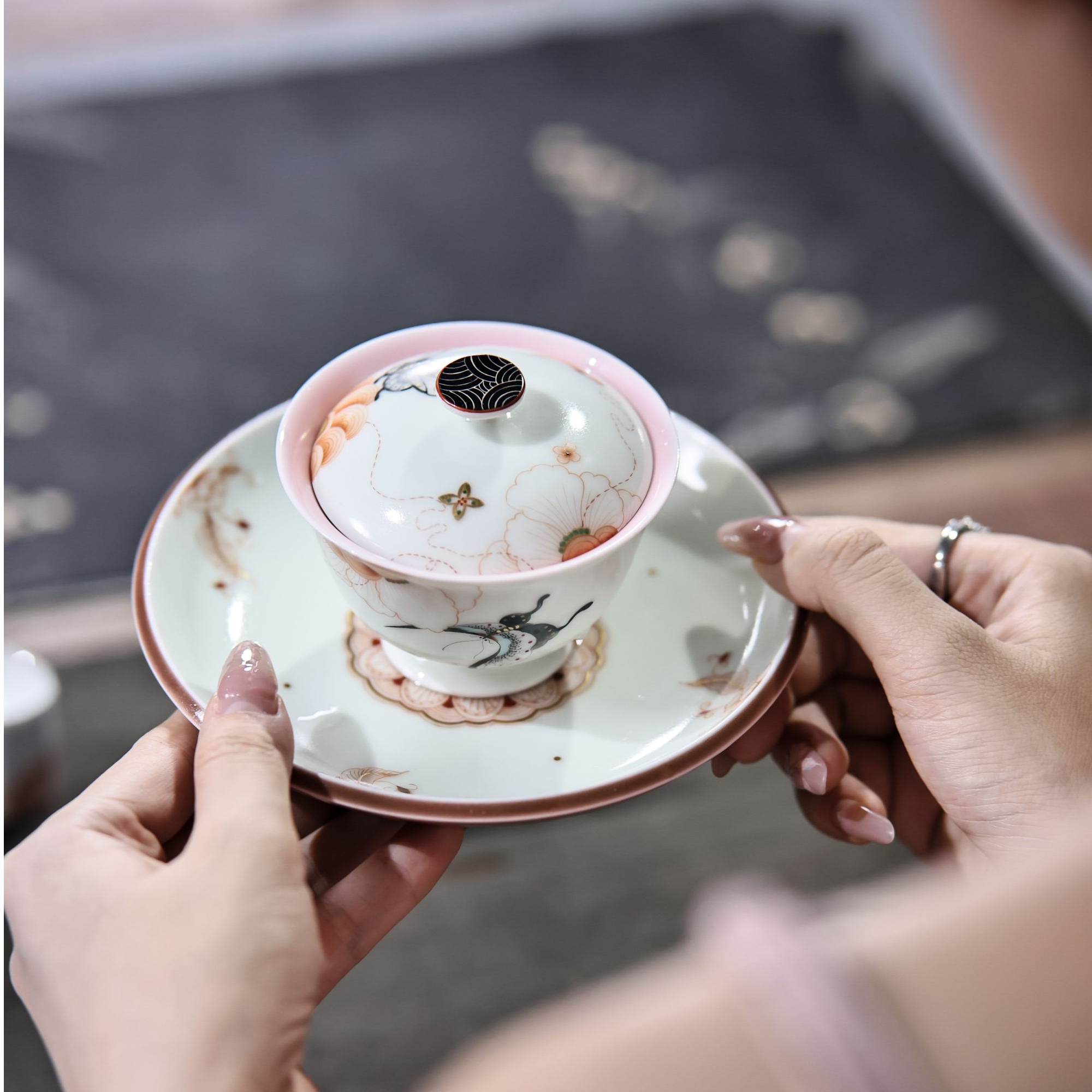 三秋月-燕喜春来系列盖碗 景德镇手工手绘茶器高端窑口精品单盖碗