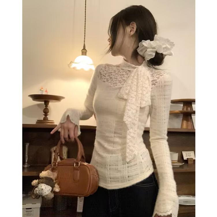 秋冬新款法式长袖蕾丝上衣女修身收腰气质显瘦纯欲打底衫女复古风