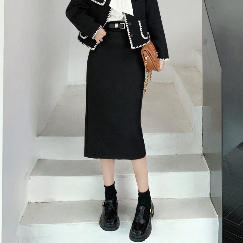 高级感黑色高腰名嫒通勤气质筒约百搭显瘦小香风穿搭秋季冬半身裙