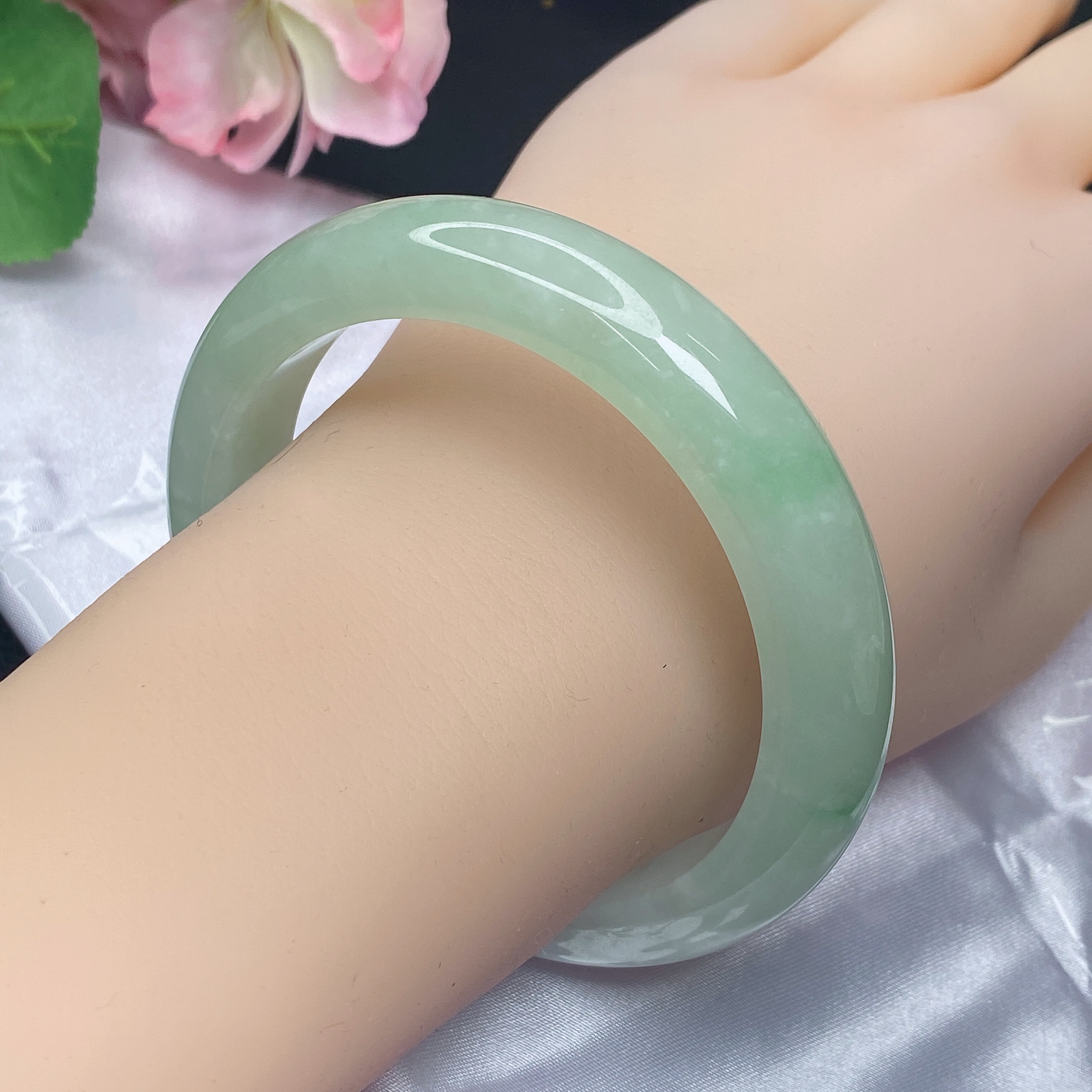 031#缅甸天然翡翠A货手镯 58圈冰甜绿底葡萄肉宽边厚装手镯平安镯