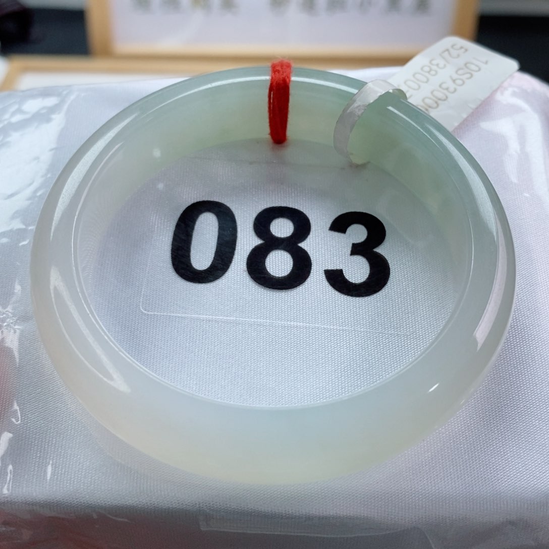 翡翠手镯未镶嵌天然A货翡翠手镯