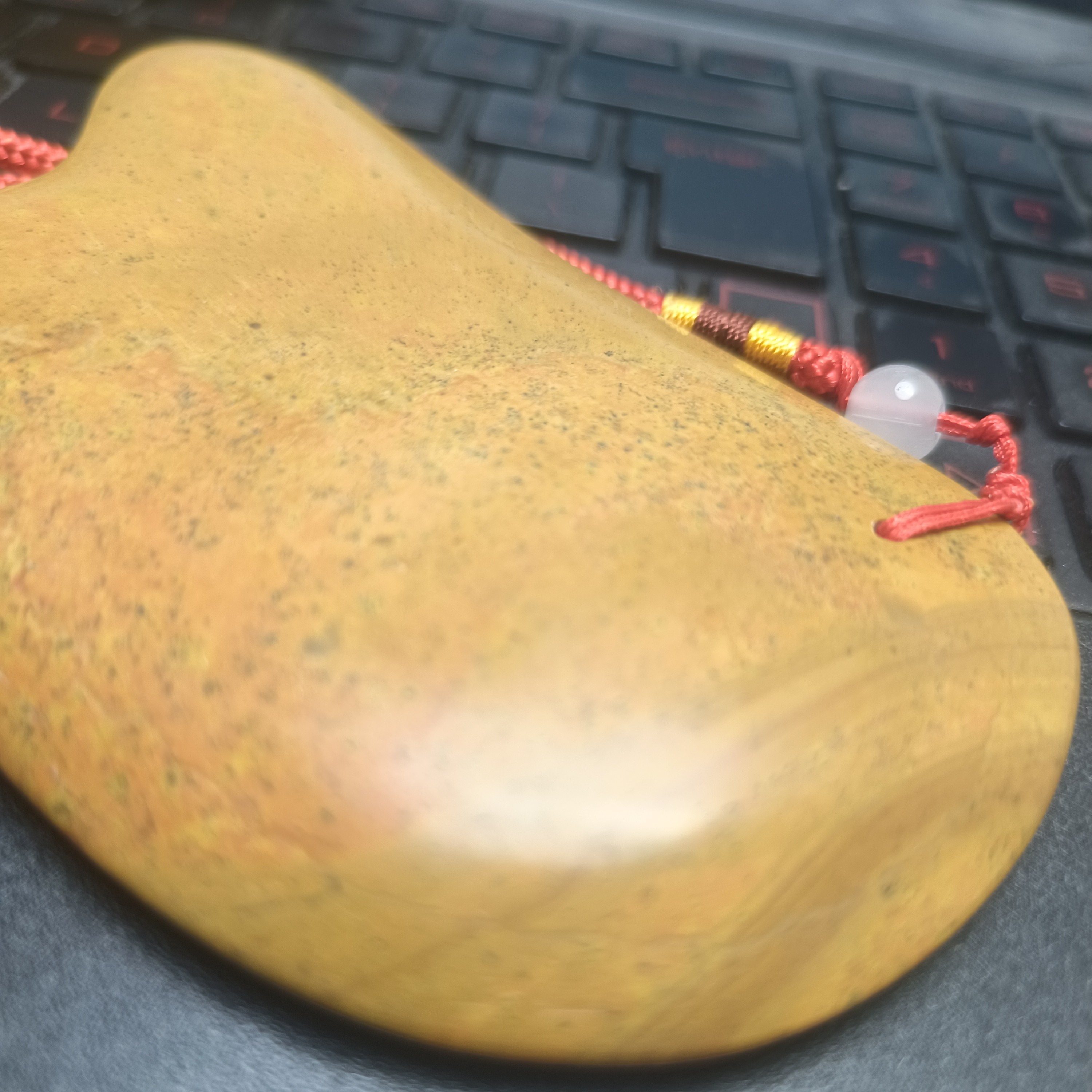 泗水砭石原石刮疗板玄黄帝王黄