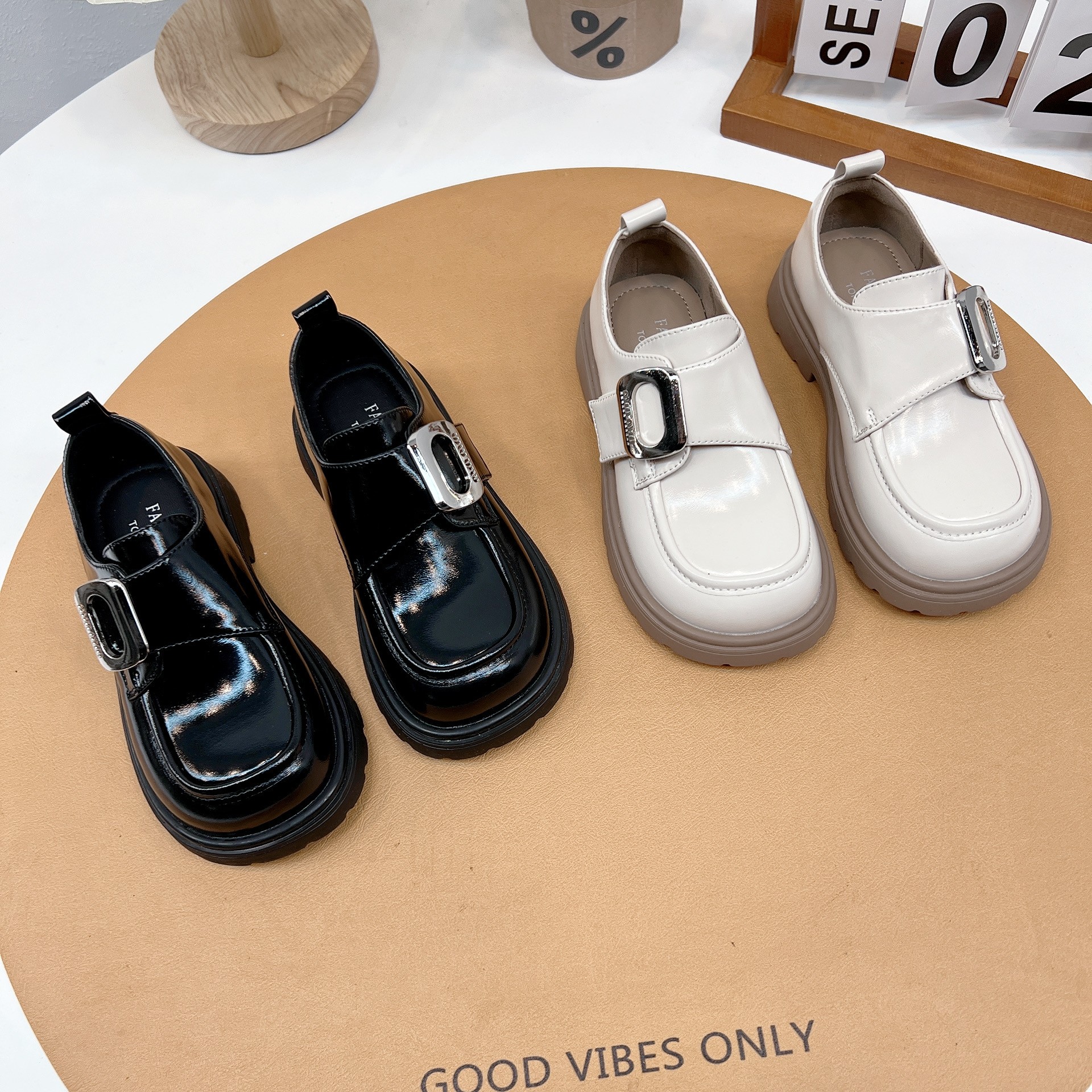 西瓜西236女童小皮鞋2025春秋黑色儿童公主表演出乐福鞋女孩单鞋