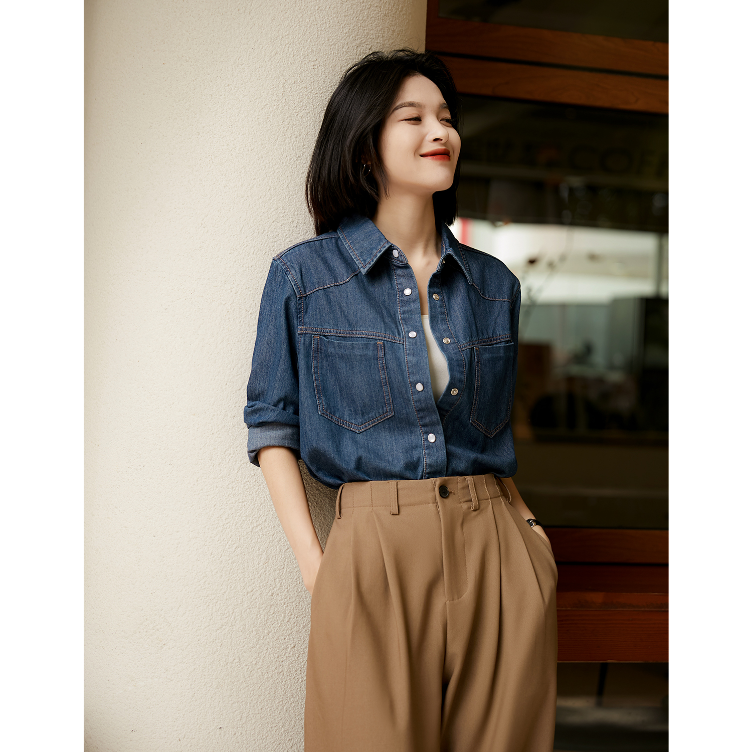 深蓝色法式复古牛仔衬衫女叠穿2024秋季新款韩版宽松洗水牛仔外套
