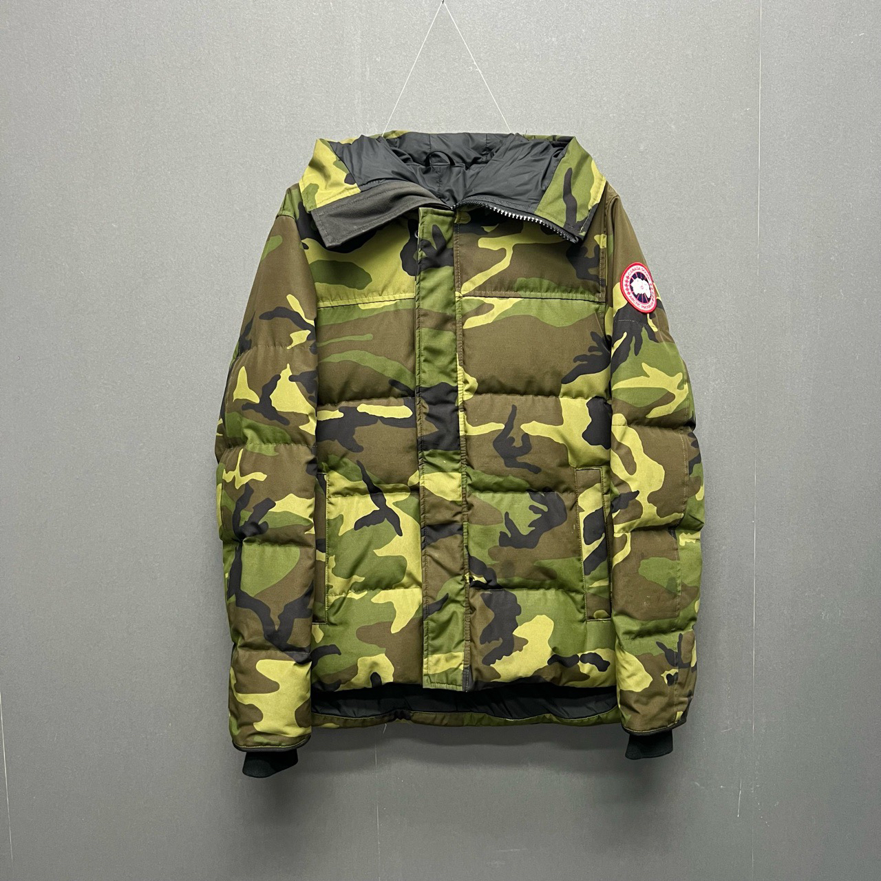 95新 加拿大鹅 SP码/迷彩印花连帽棉服/8900479