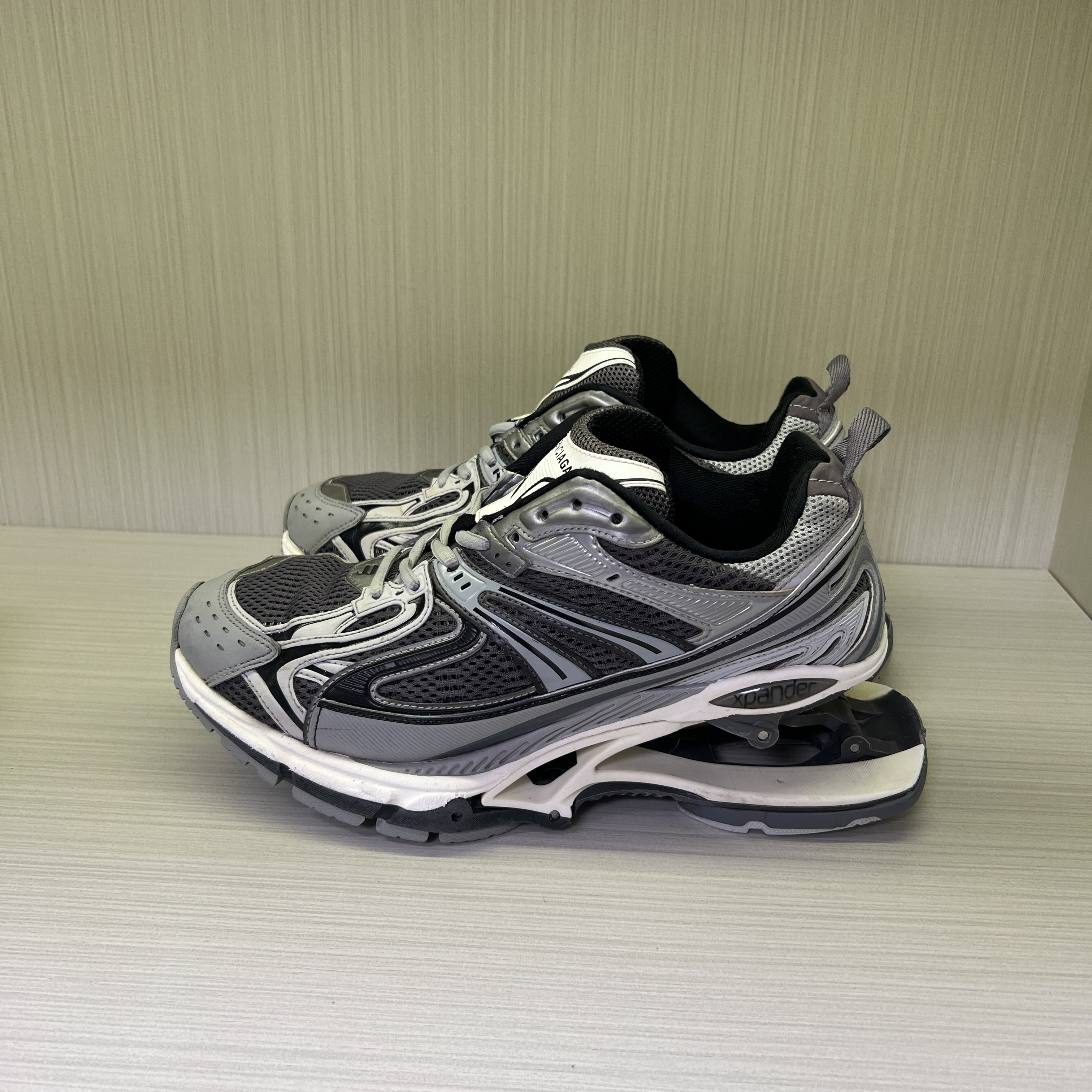 95新 Balenciaga/巴黎世家 41码/休闲鞋/8649997