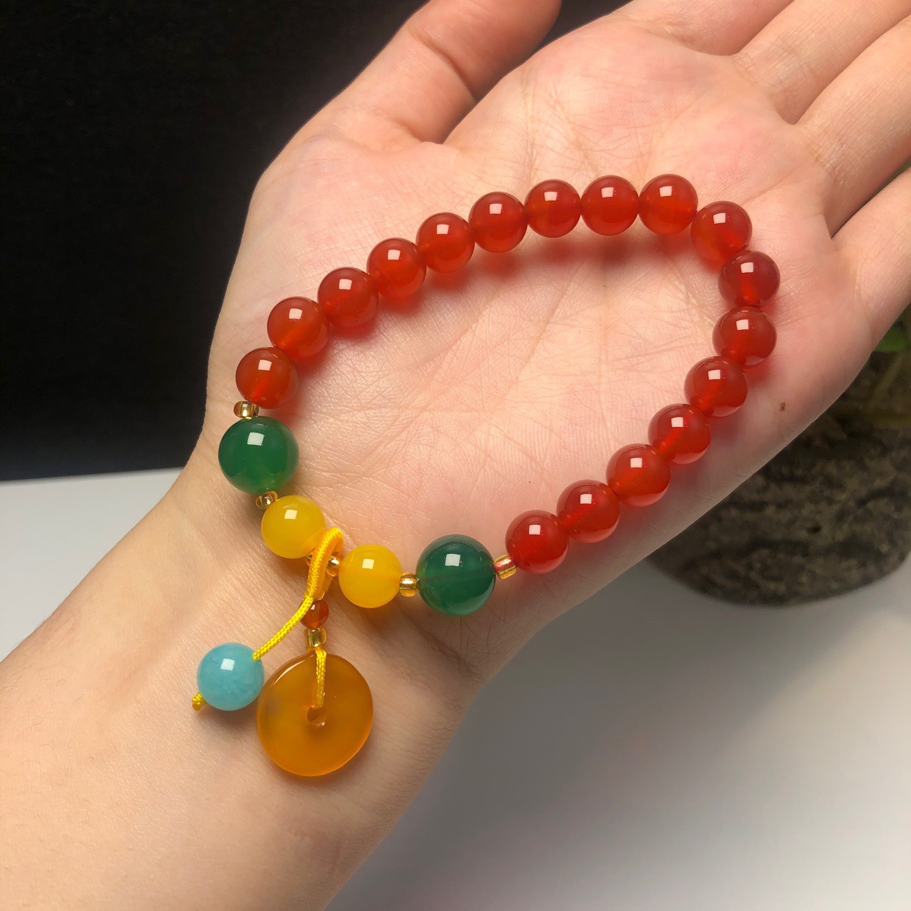 红玛瑙平安喜乐手链手串（8mm）