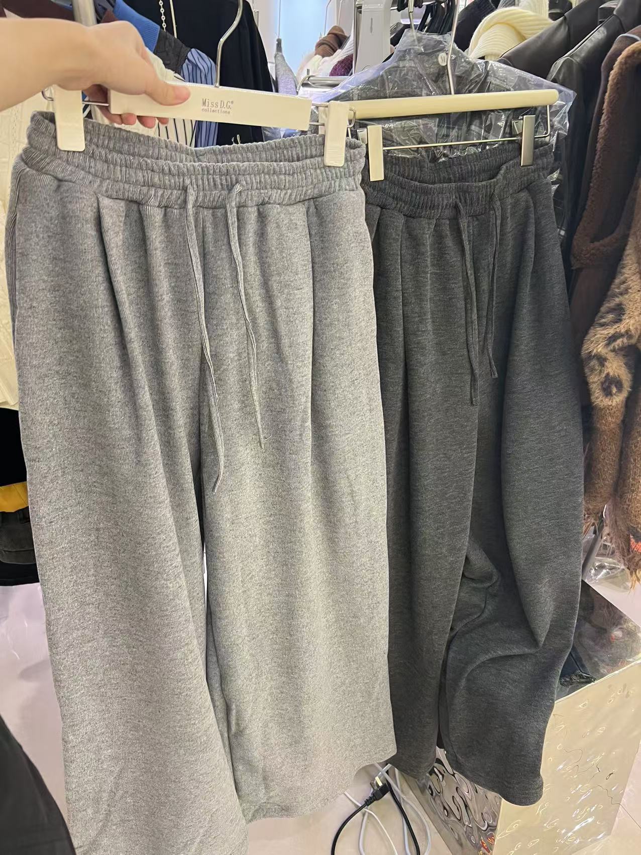 born（JR981）糯米裤加绒版